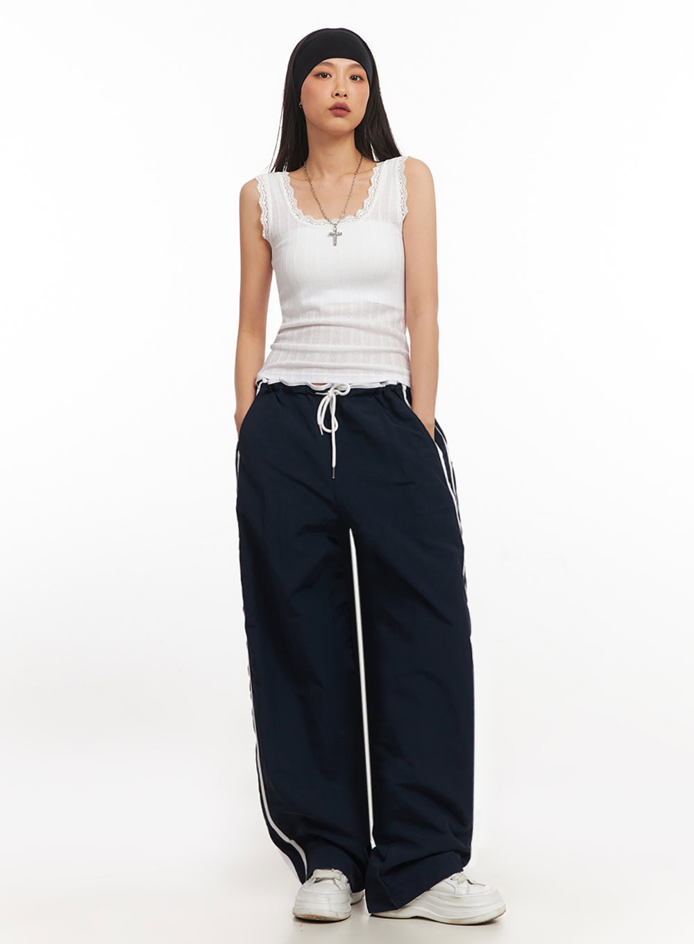 Lace-Trim Fitted Tank IA507