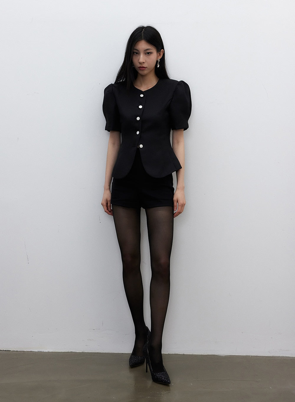 Slim Fit Shorts IY326