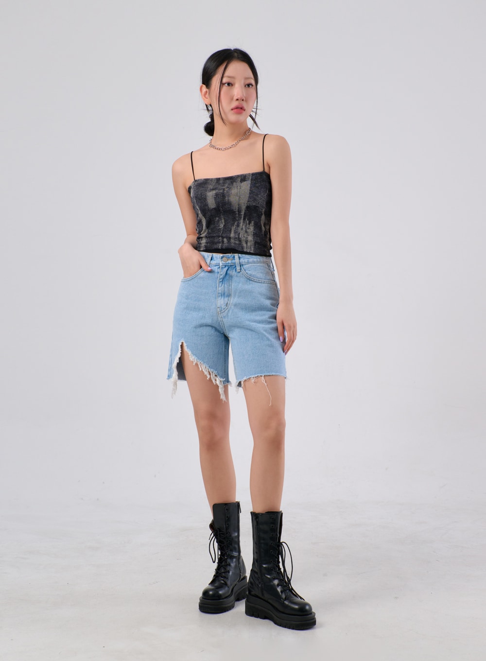 Ripped Denim Bermuda Shorts IA305