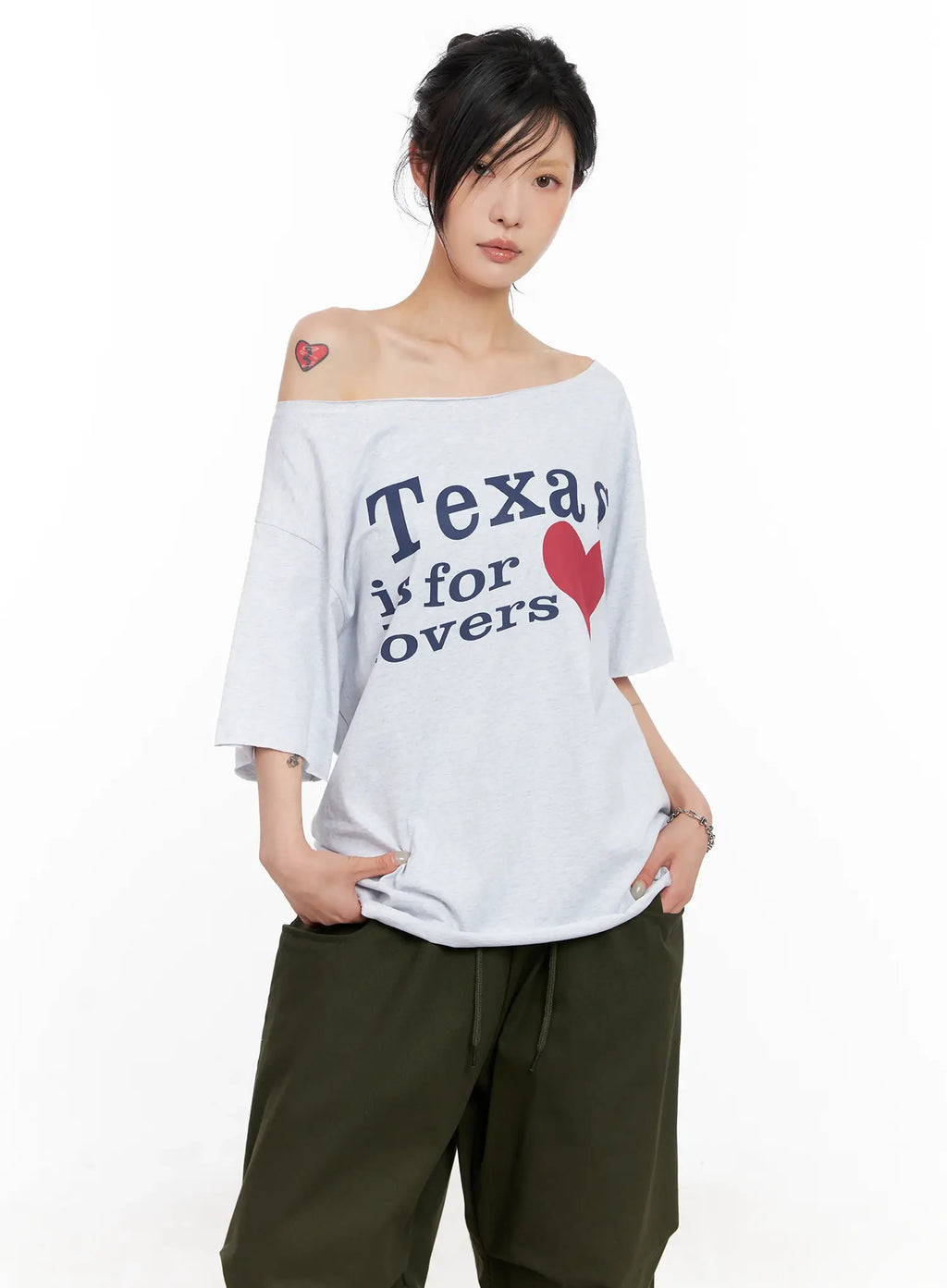 Off-Shoulder Relaxed-Fit Graphic Tee CL525