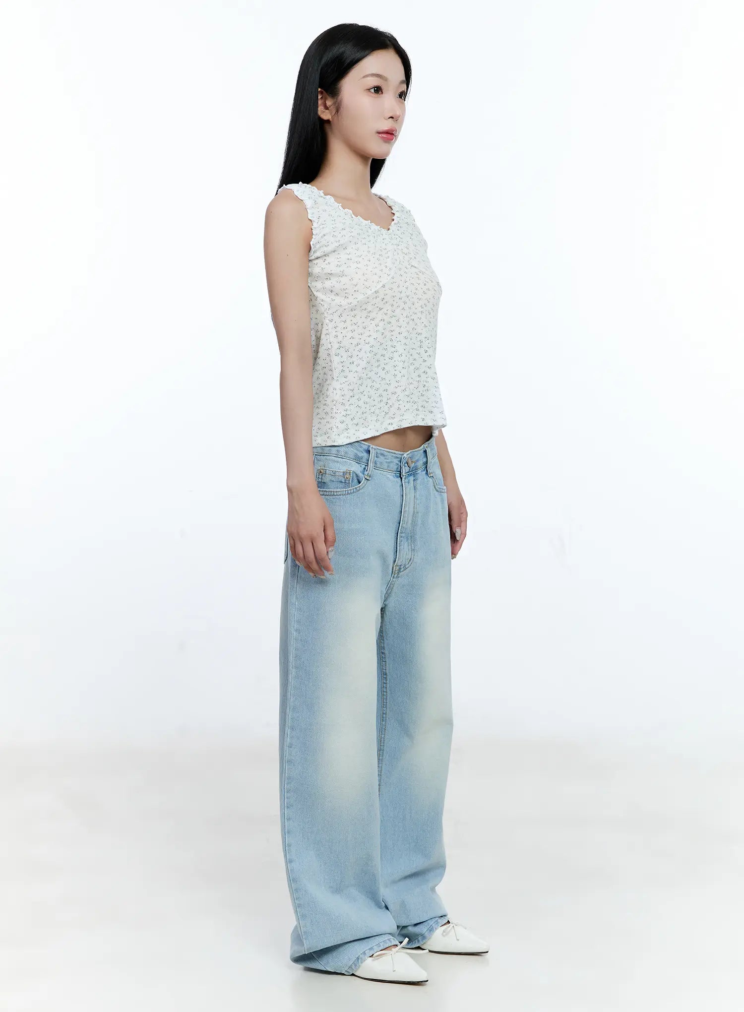 Sawyer Wide-Leg Washed Denim Jeans CG512