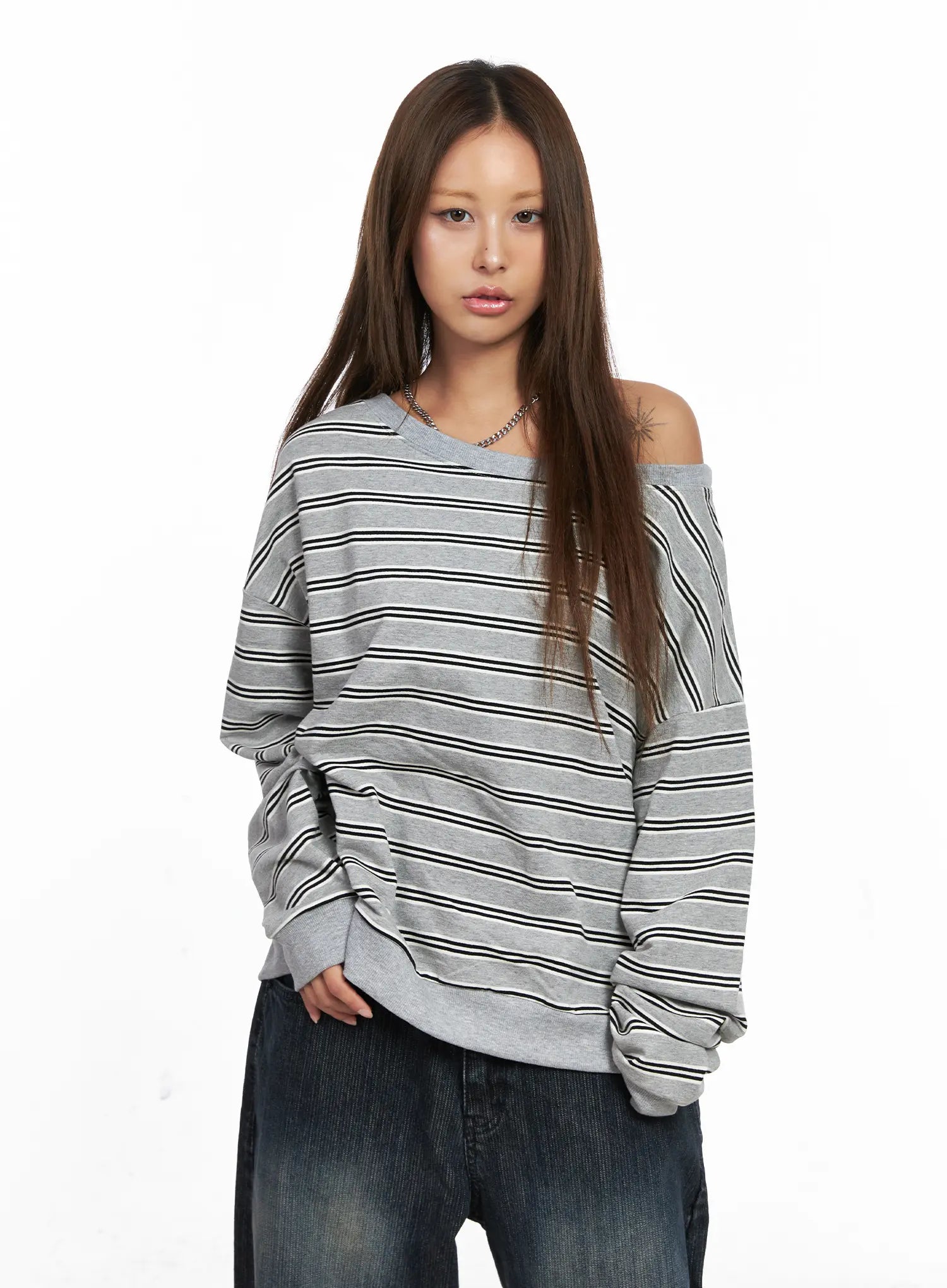 Oversized Striped Off-Shoulder Sweatshirt CO510