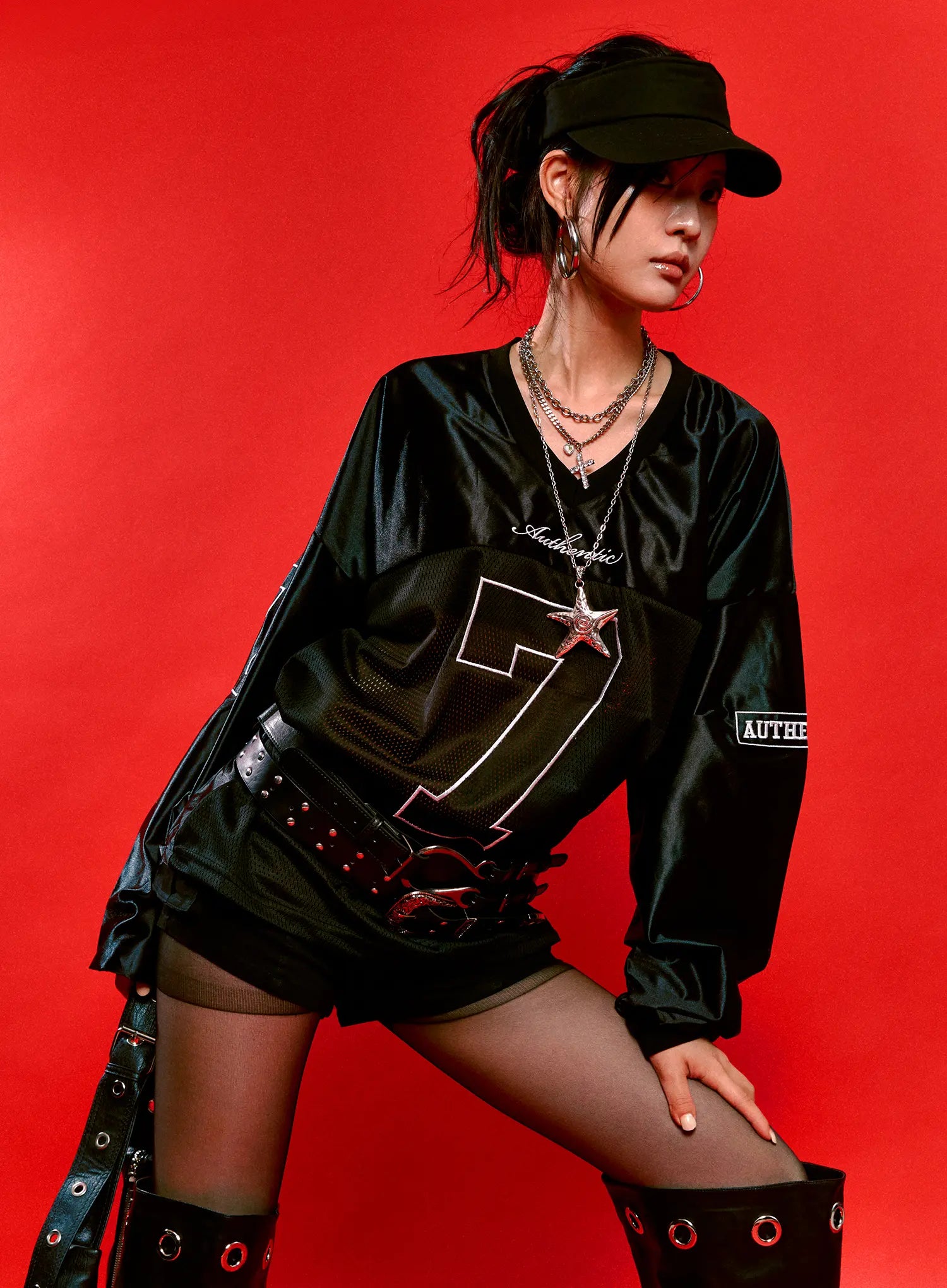 V-Neck Graphic Jersey Top CS512