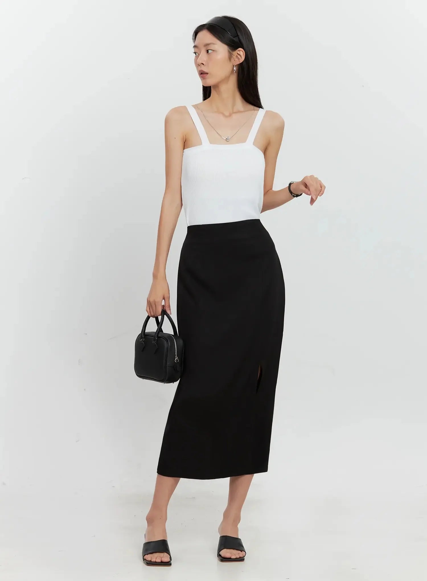 Square-Toe Mule Sandals IS516