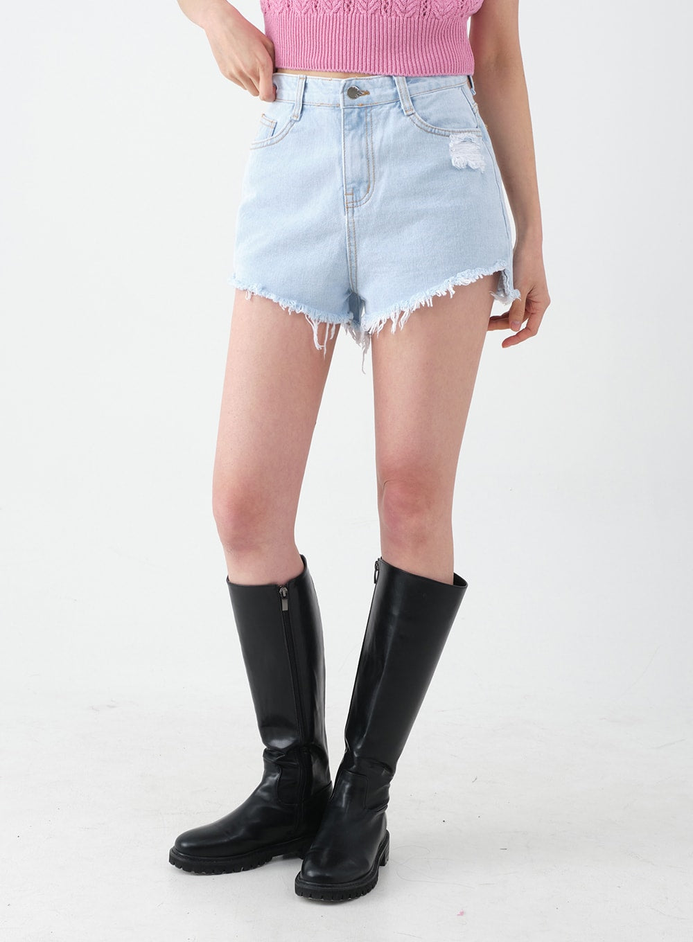 Distressed Raw Hem Denim Shorts CA27
