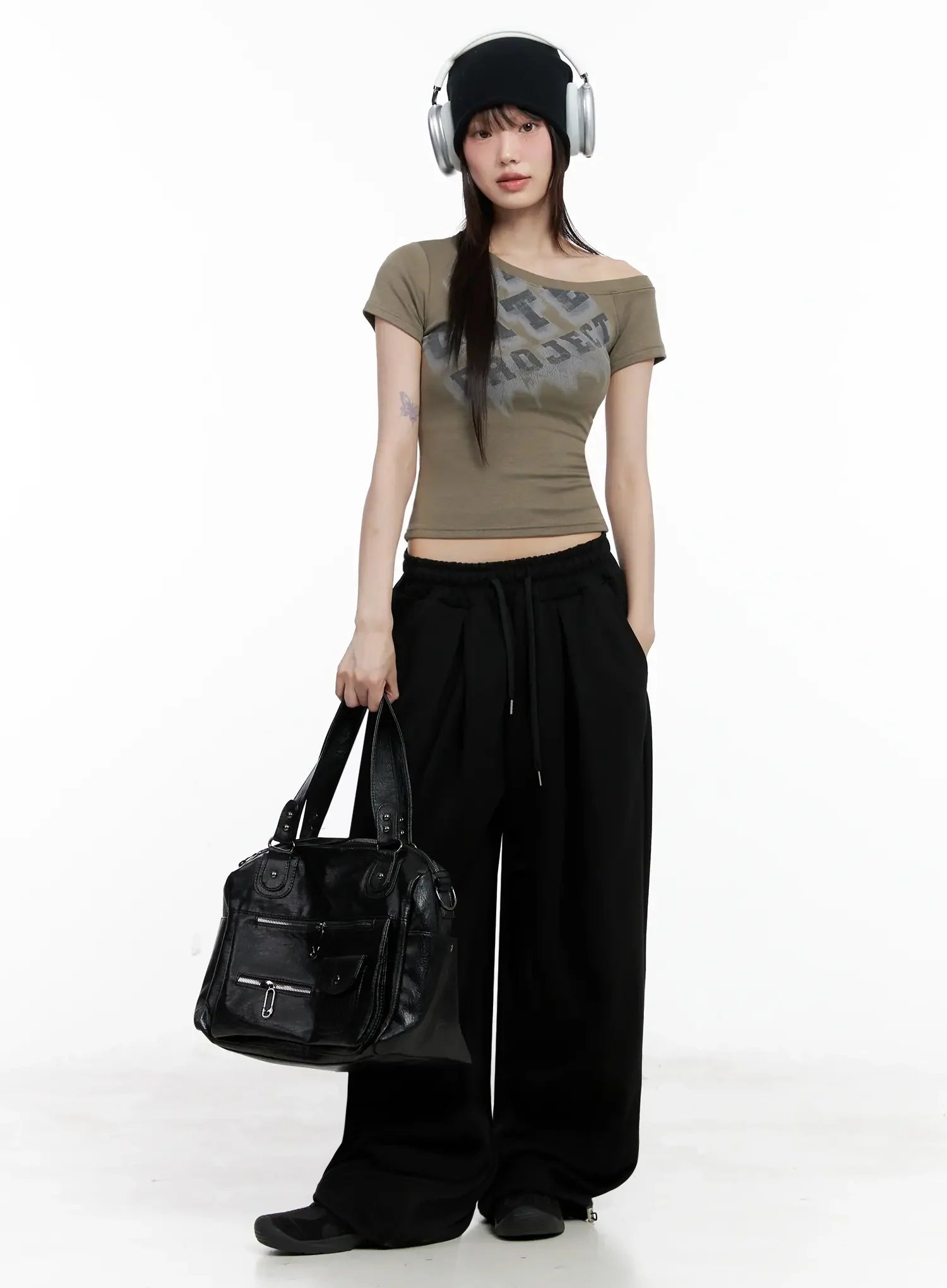 Asymmetric Off-Shoulder Graphic Top IL528