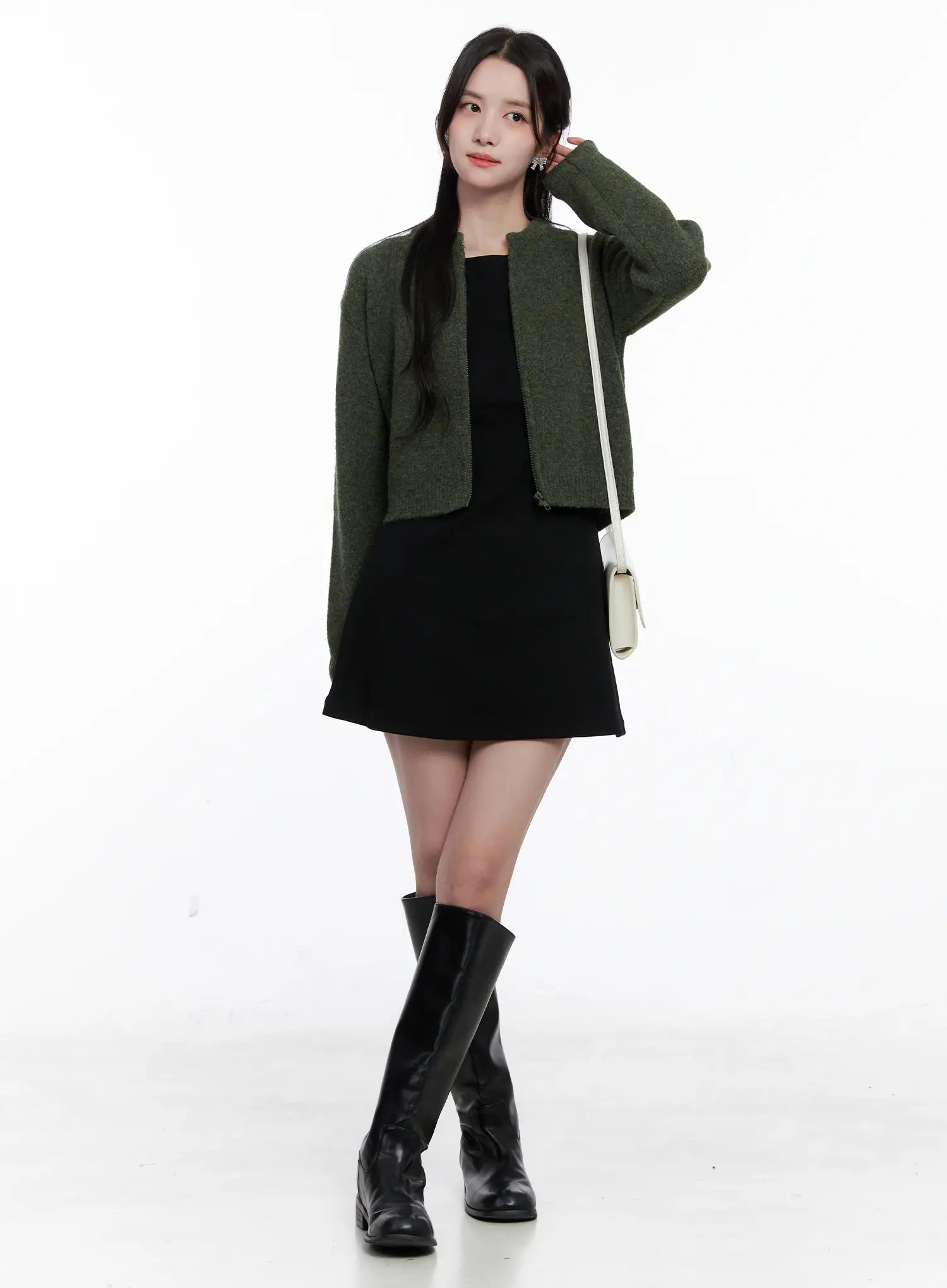 Classic Round Neck Knit Cardigan CS519