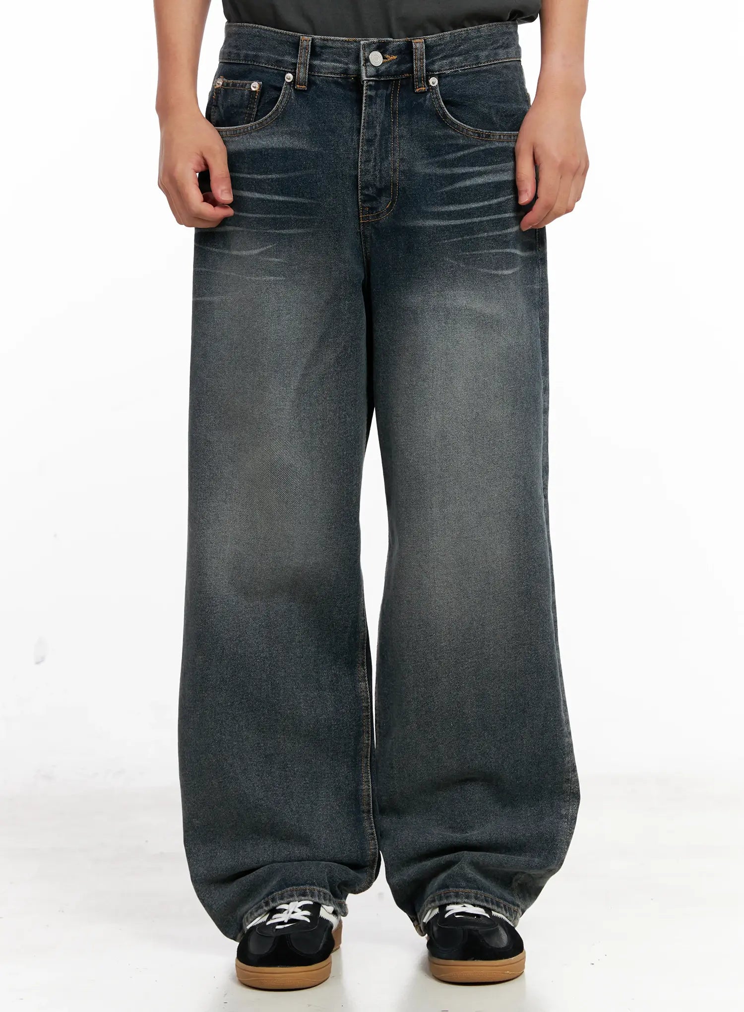 Men's Washed Wide-Leg Jeans IL518