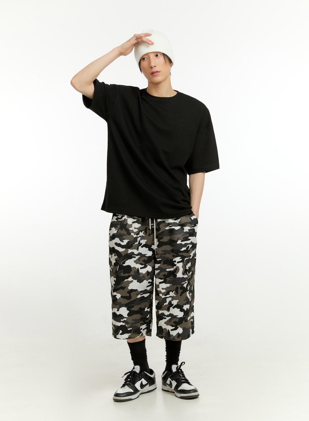 Men's Oversize Round Neck T-Shirt (Black) IL418