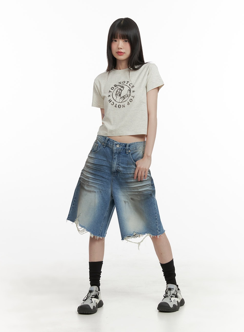 Destroyed Hem Bermuda Jorts CY414