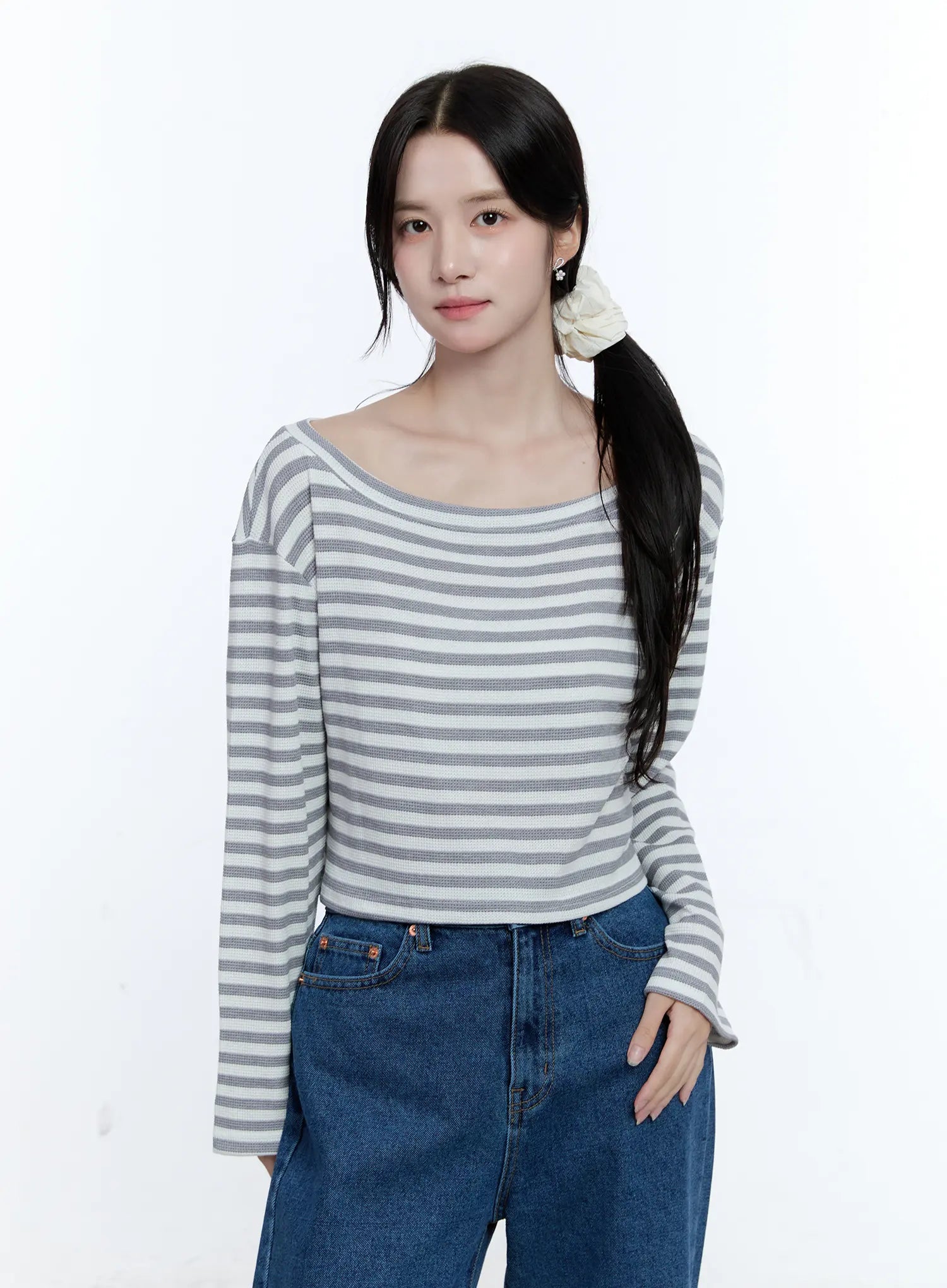 Striped Loose-Fit Long-Sleeve Top CG514