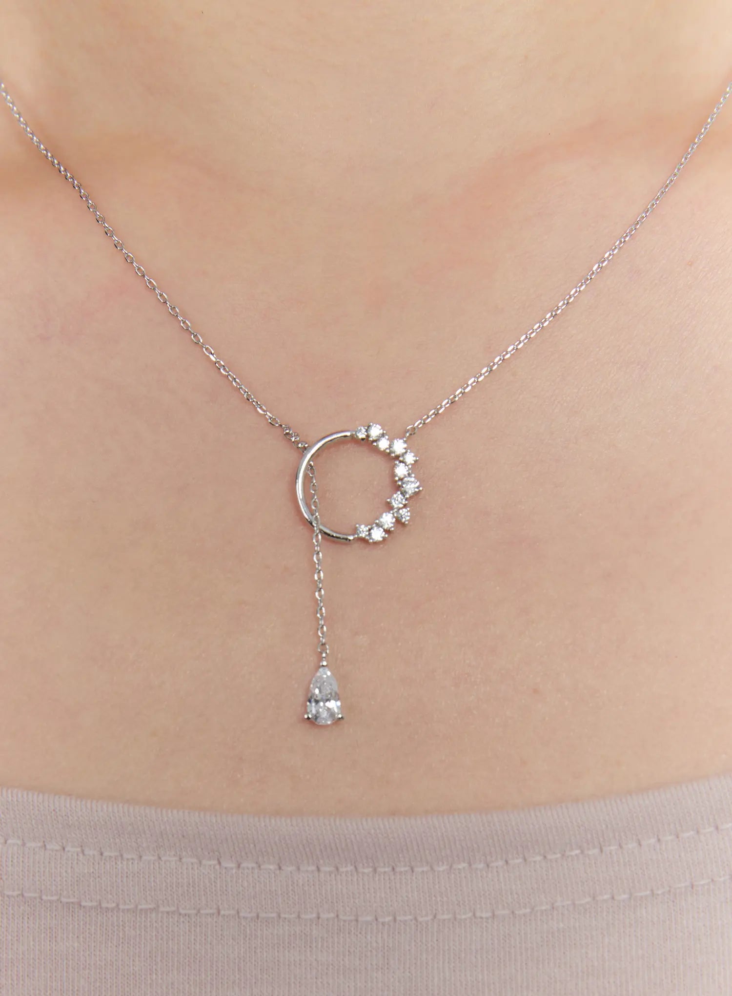 Halo Cross Necklace IS517