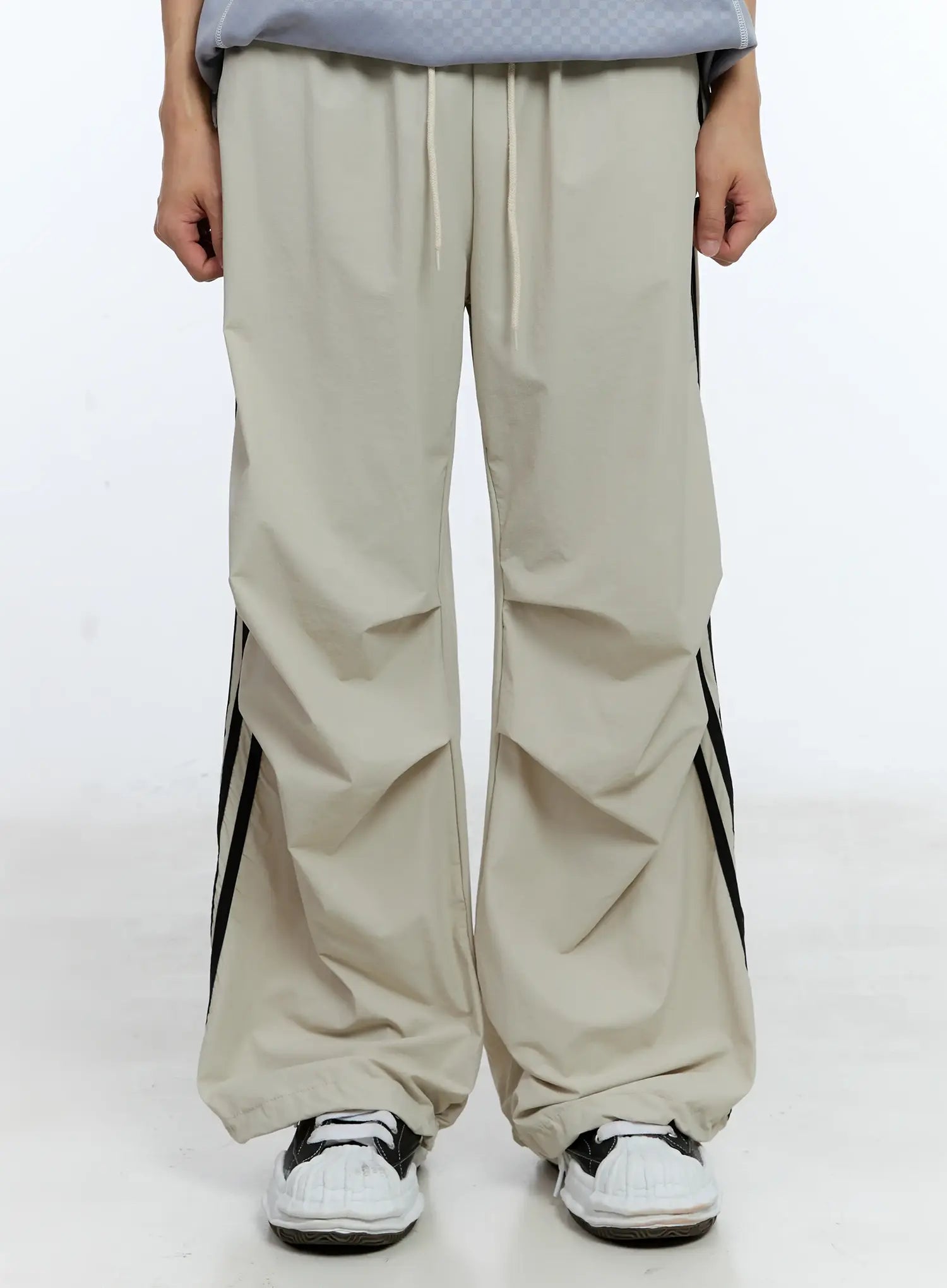 Men's Parachute Nylon Track Pants IL515