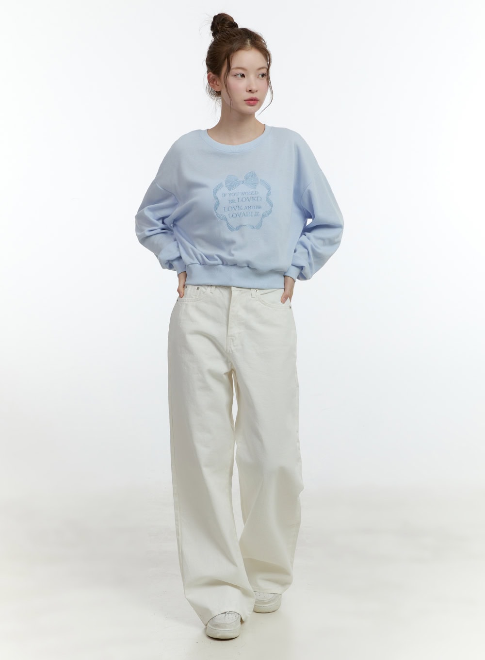 Embroidered Graphic Cropped Crewneck CF503