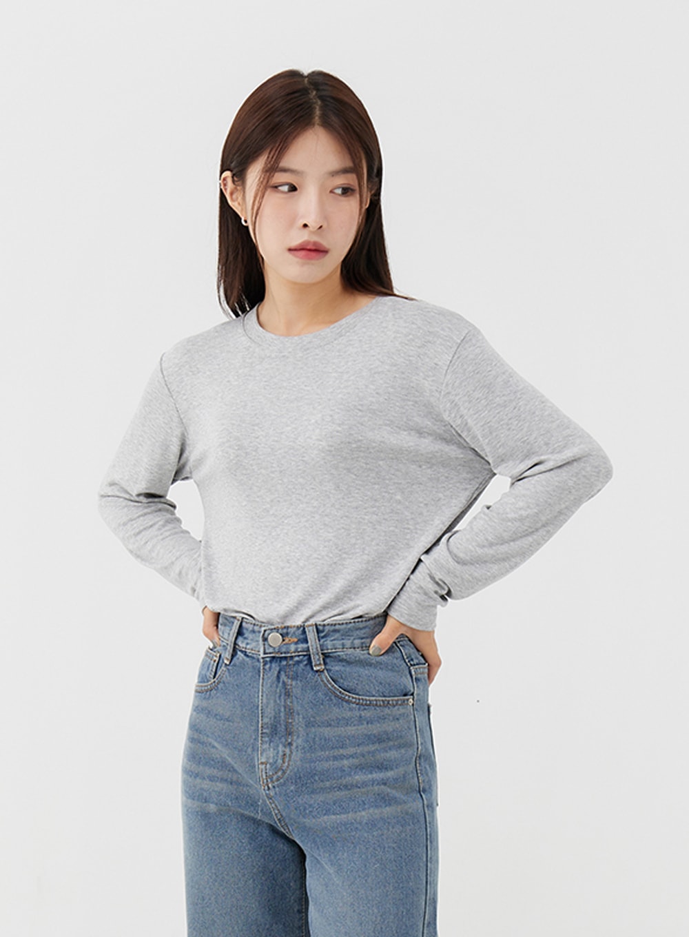 Daily Round Neck Long Sleeve T-Shirt IG24