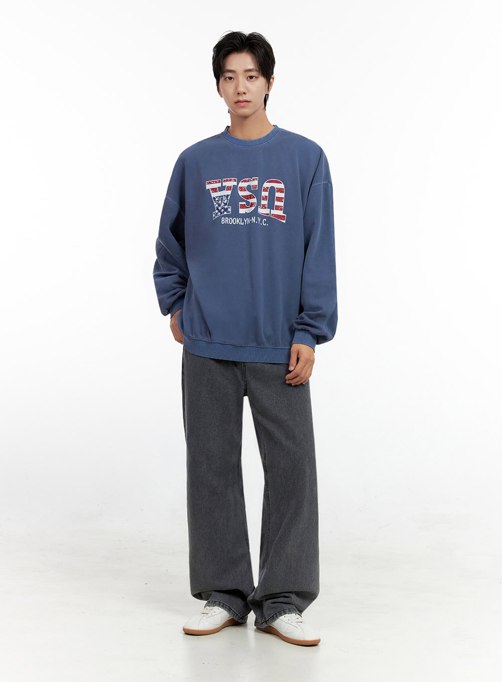 Men's Washed Graphic Sweatshirt IN401