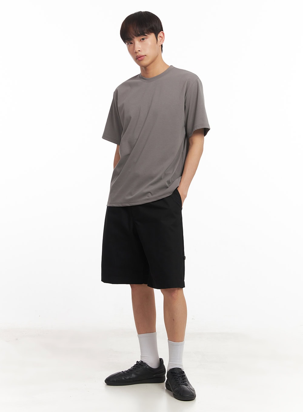 Men's Essential Solid T-Shirt IA518