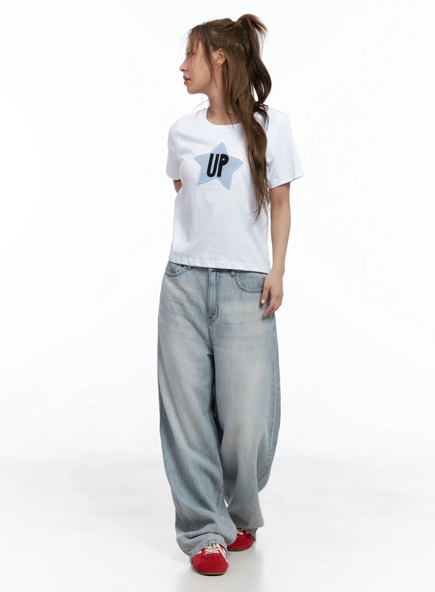 Hwasa Wash Wide-Leg Jeans CL511