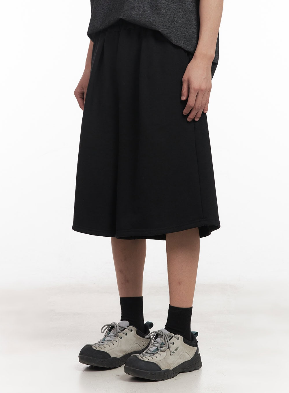 Men's Comfy Wide-Fit Sweatshorts IA511