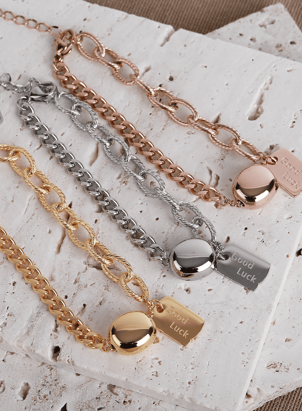 Lucky Pendant Chain Bracelet IL411