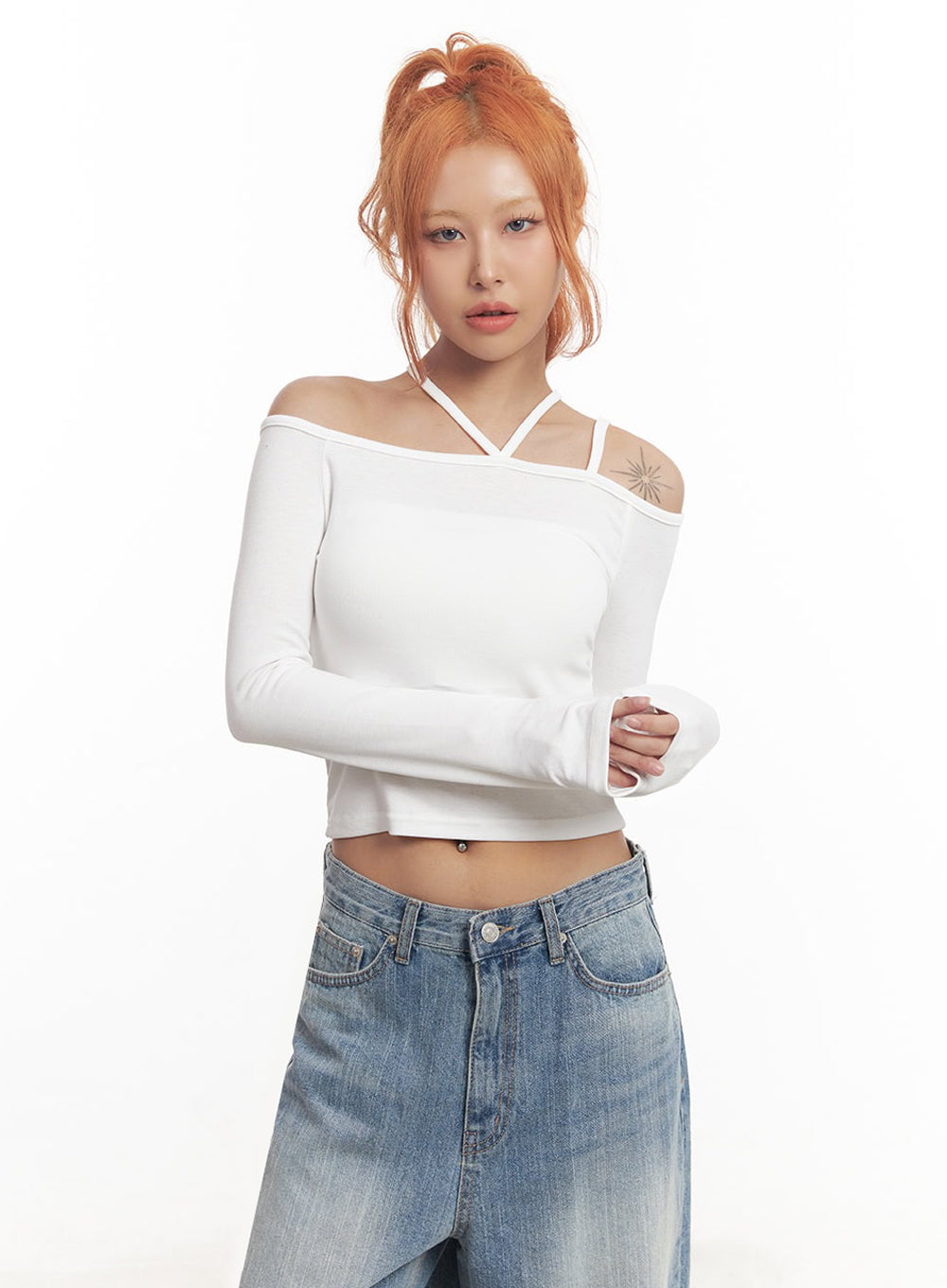 Strap Off-Shoulder Long-Sleeve Crop Top IA517