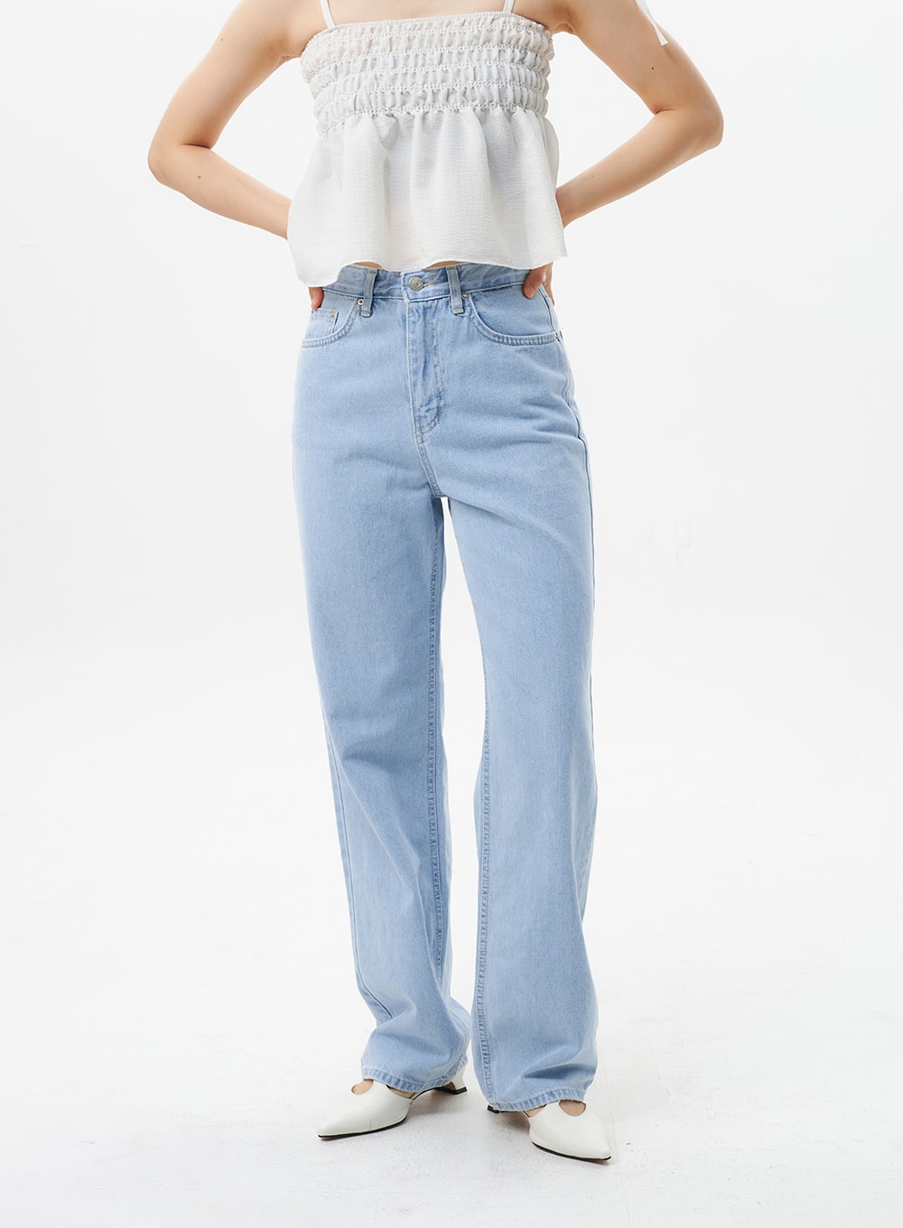 Wide Light Wash Jeans OL304