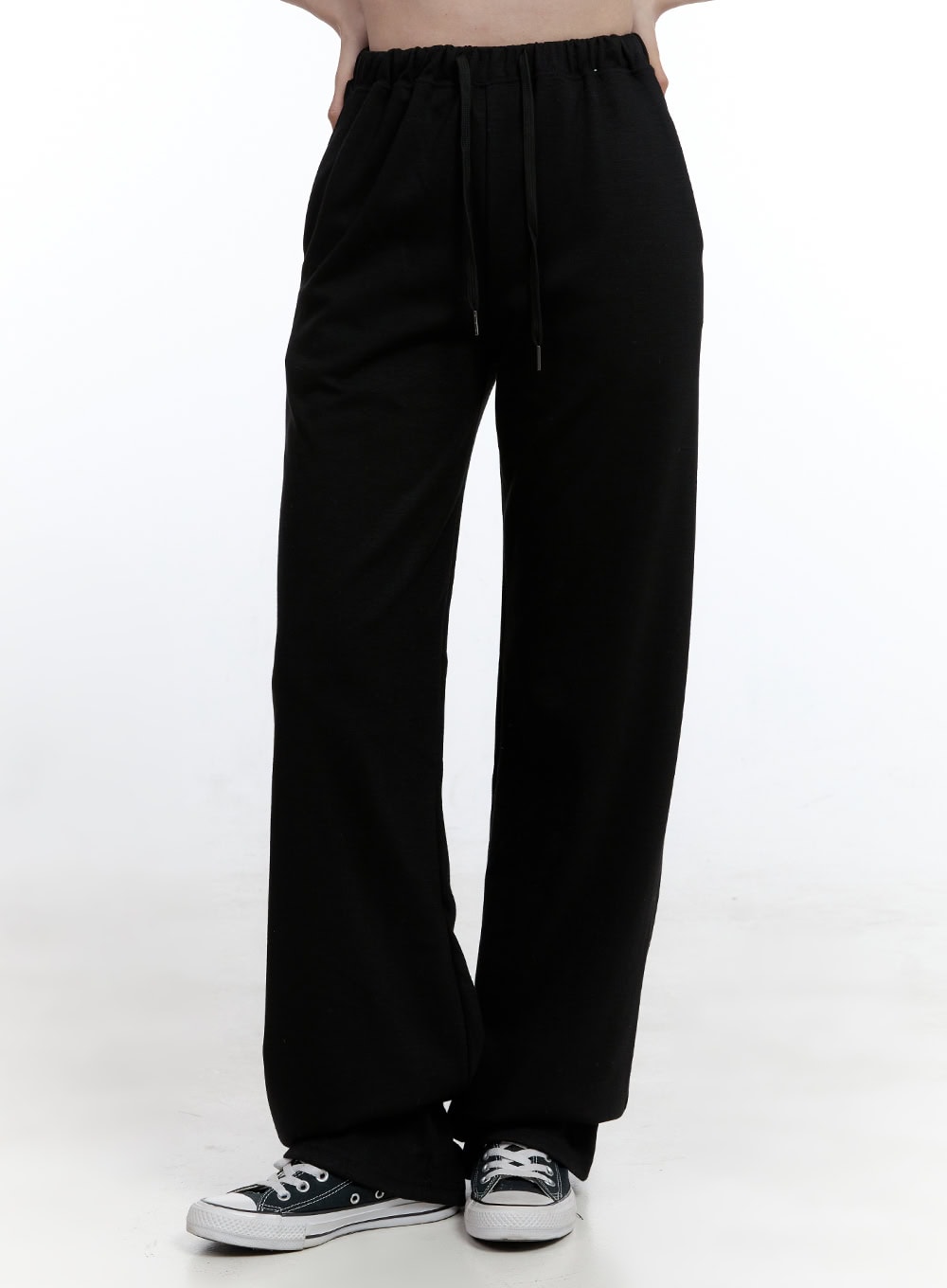 Wide-Fit Solid Sweatpants OO429