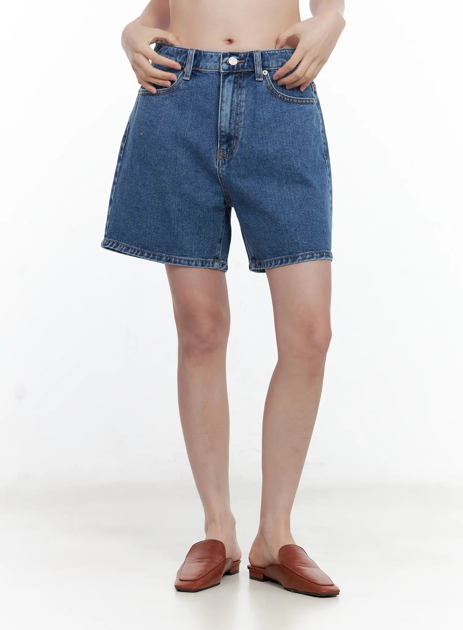 Oversized Mid-Rise Jorts CL502