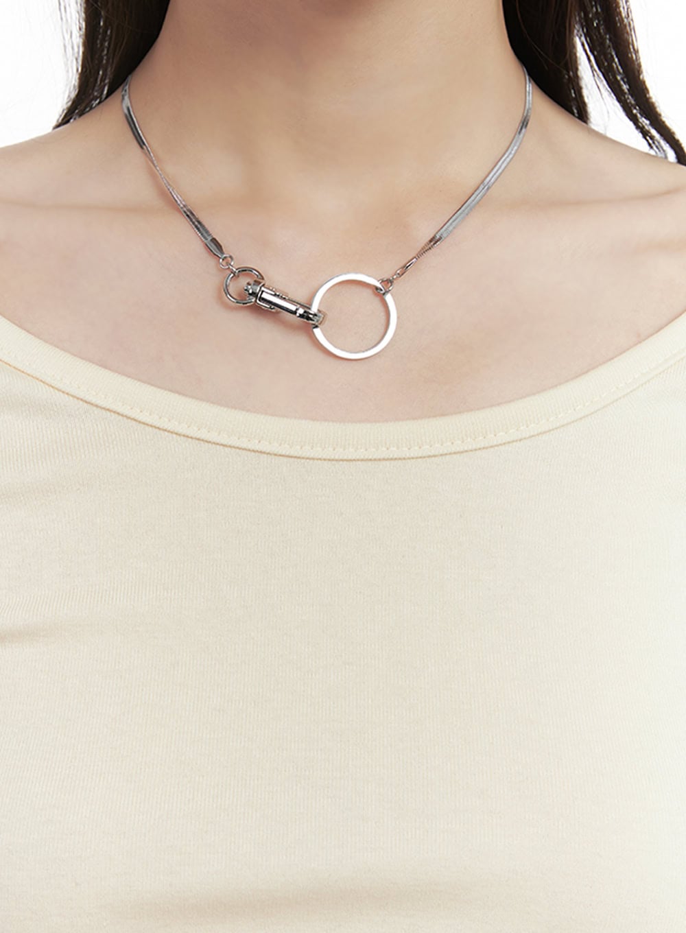 Circle Pendant Choker Necklace IN427