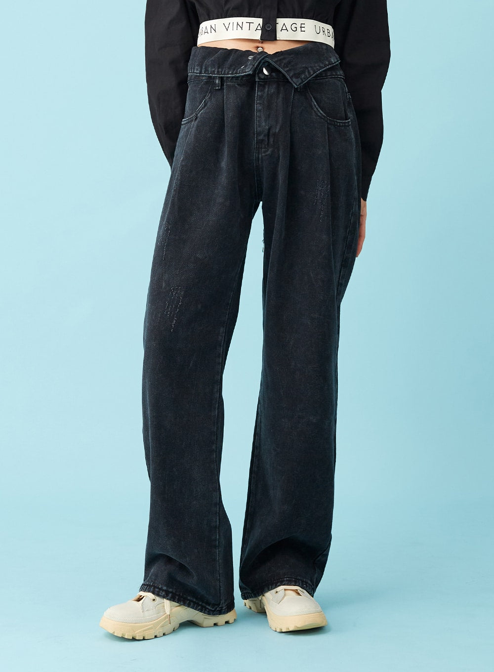 Four Buttoned Open Black Jeans CU8