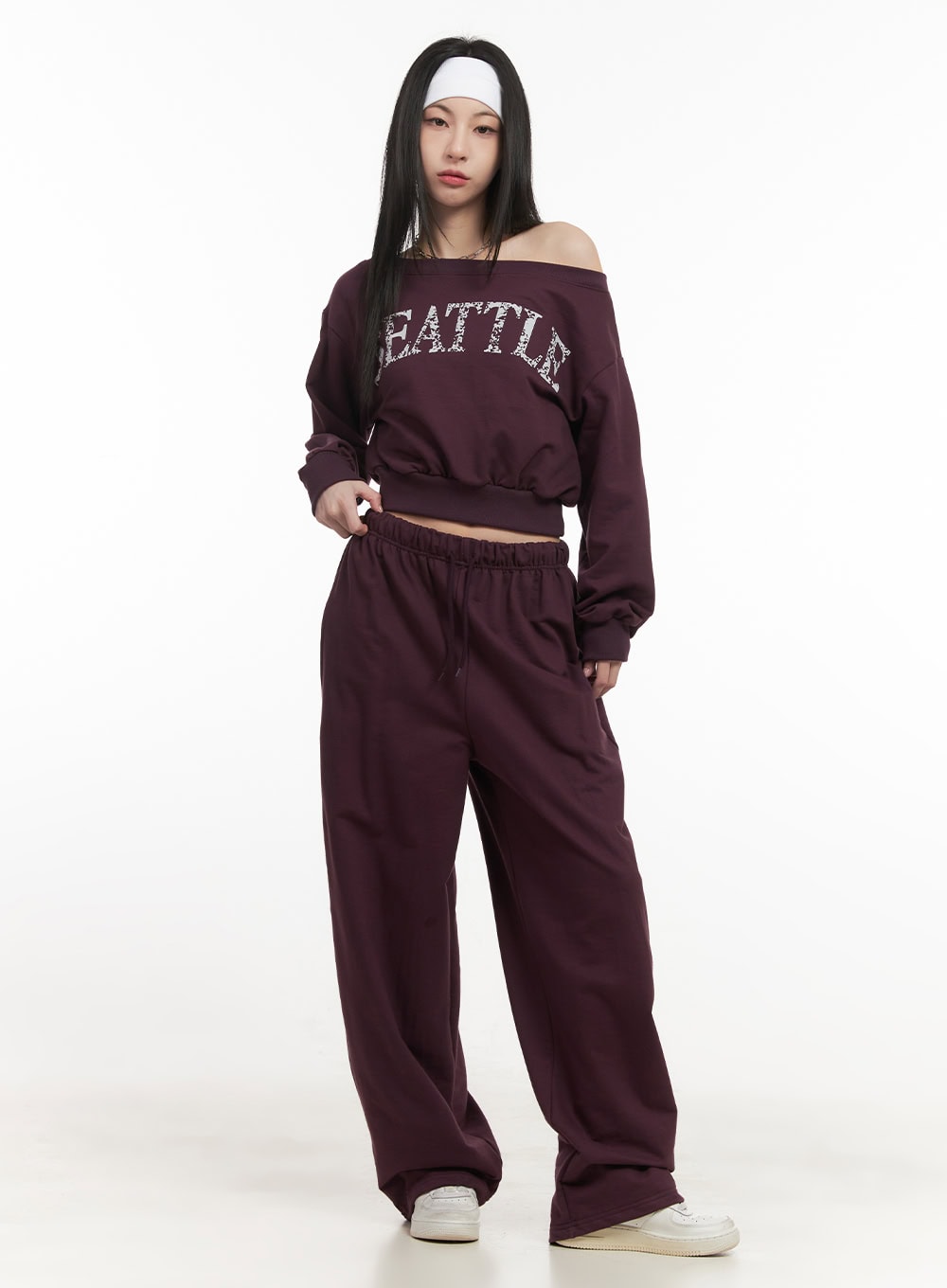 Soft Cotton Graphic Cropped Sweatshirt CF514