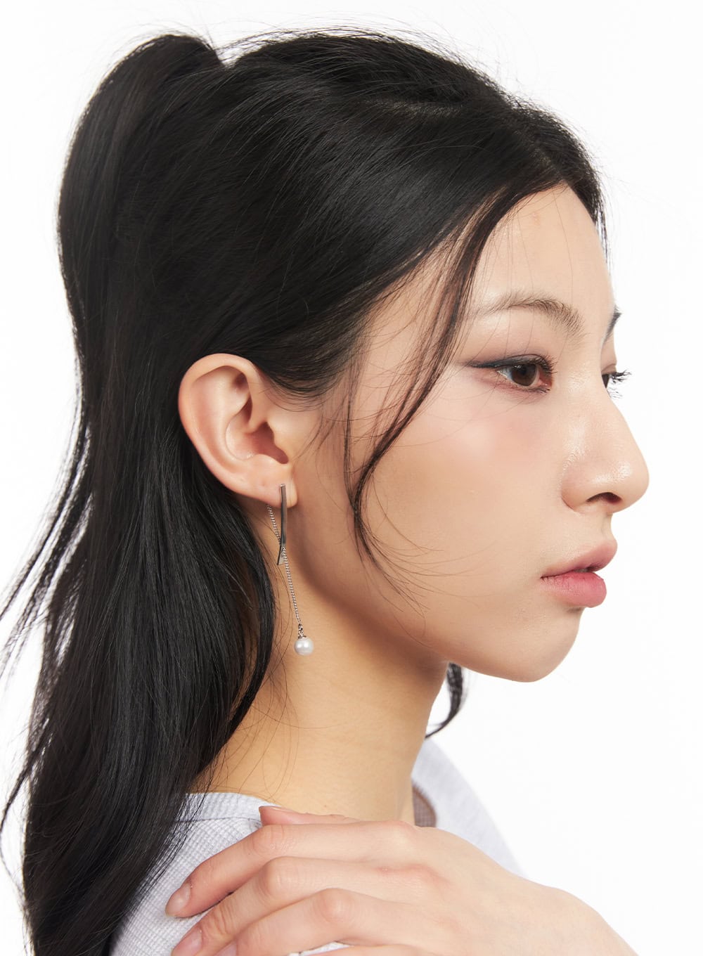 Faux-Pearl Long Earrings CA516