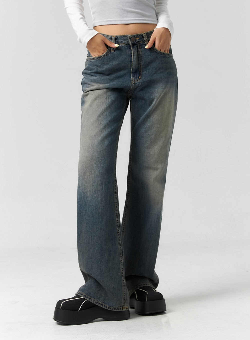Vintage Wash Bootcut Jeans CS305