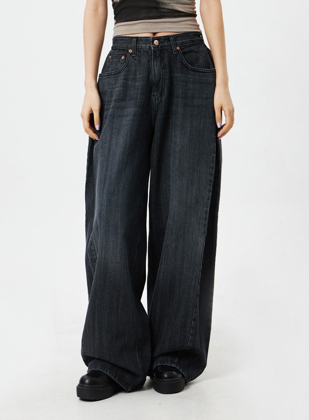 Mid-Rise Baggy Jeans CM324