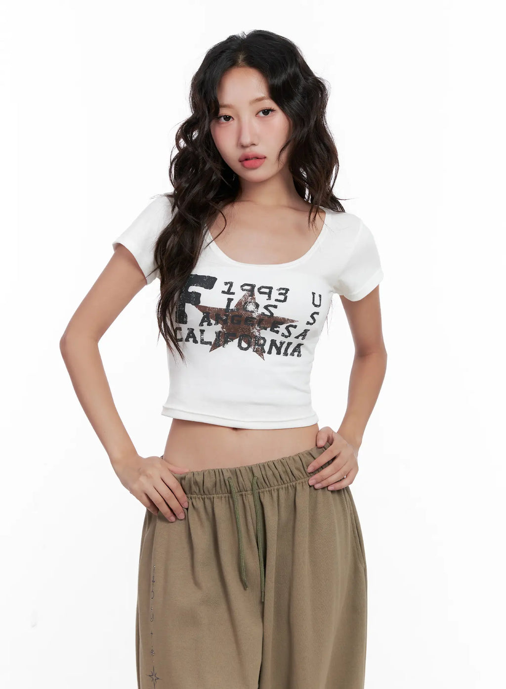 Graphic U-Neck Cropped Tee CL518