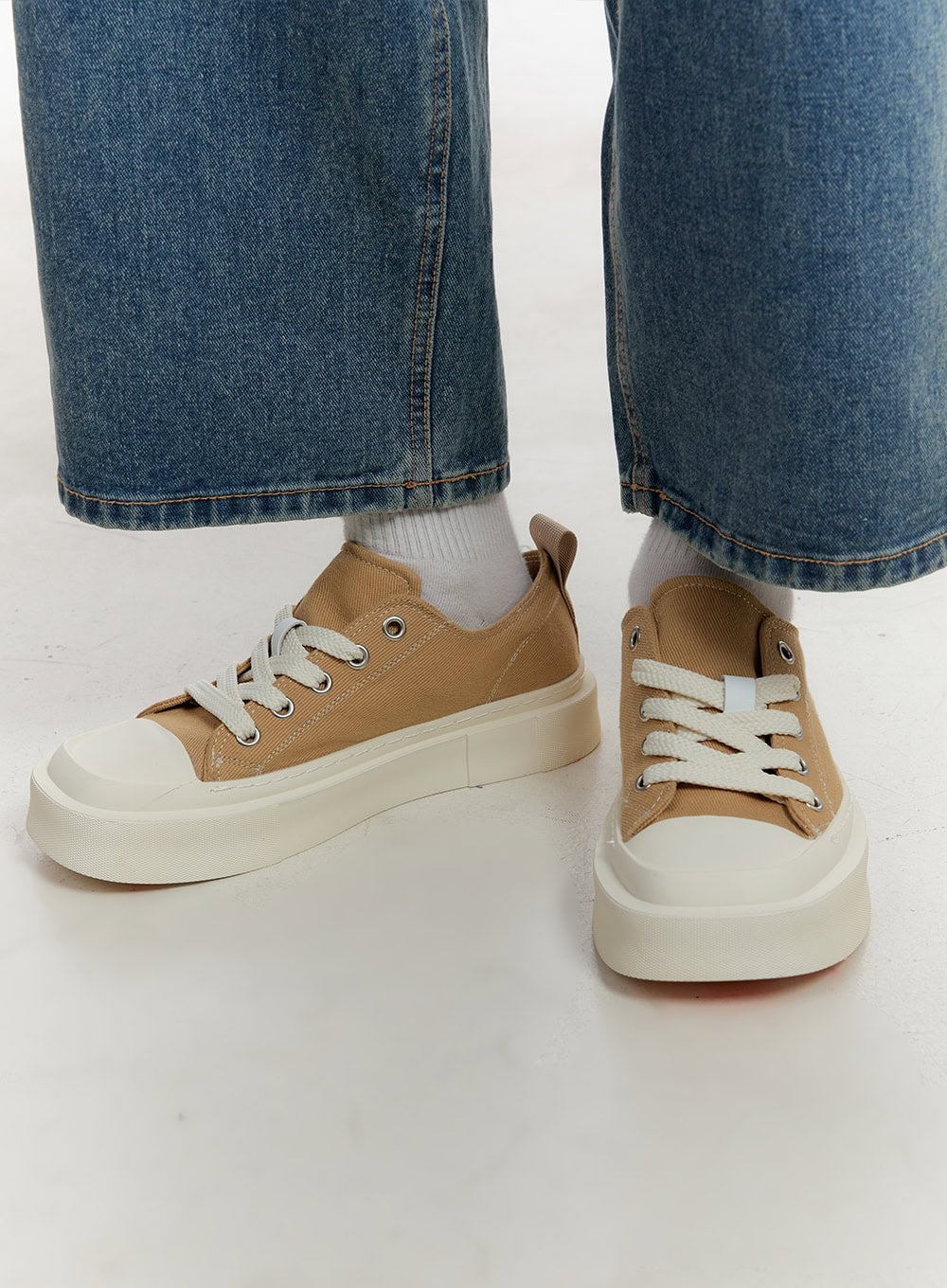 Men's Square Lace-Up Sneakers IA504