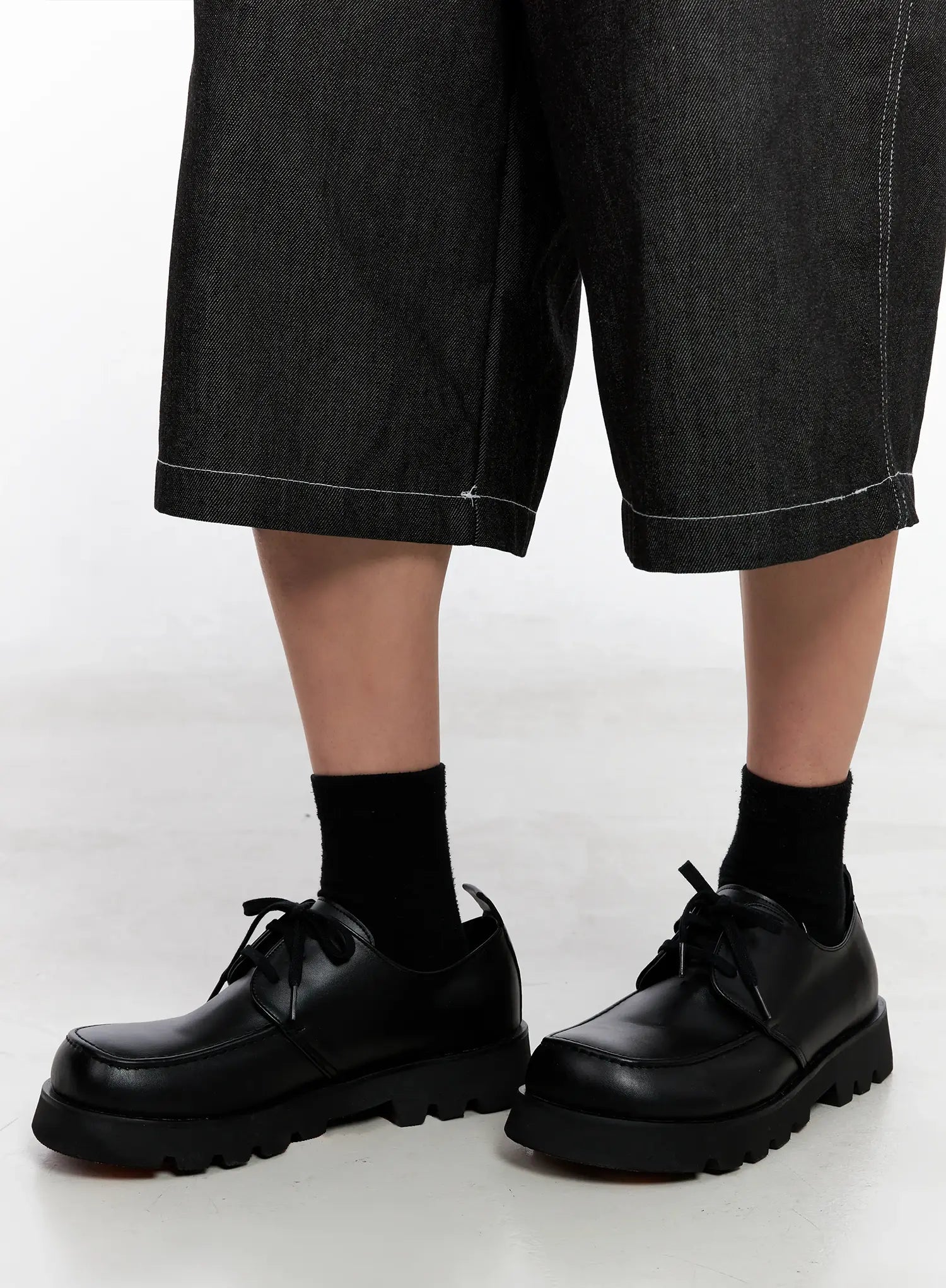 Men's Classic Square-Toe Loafers IG508