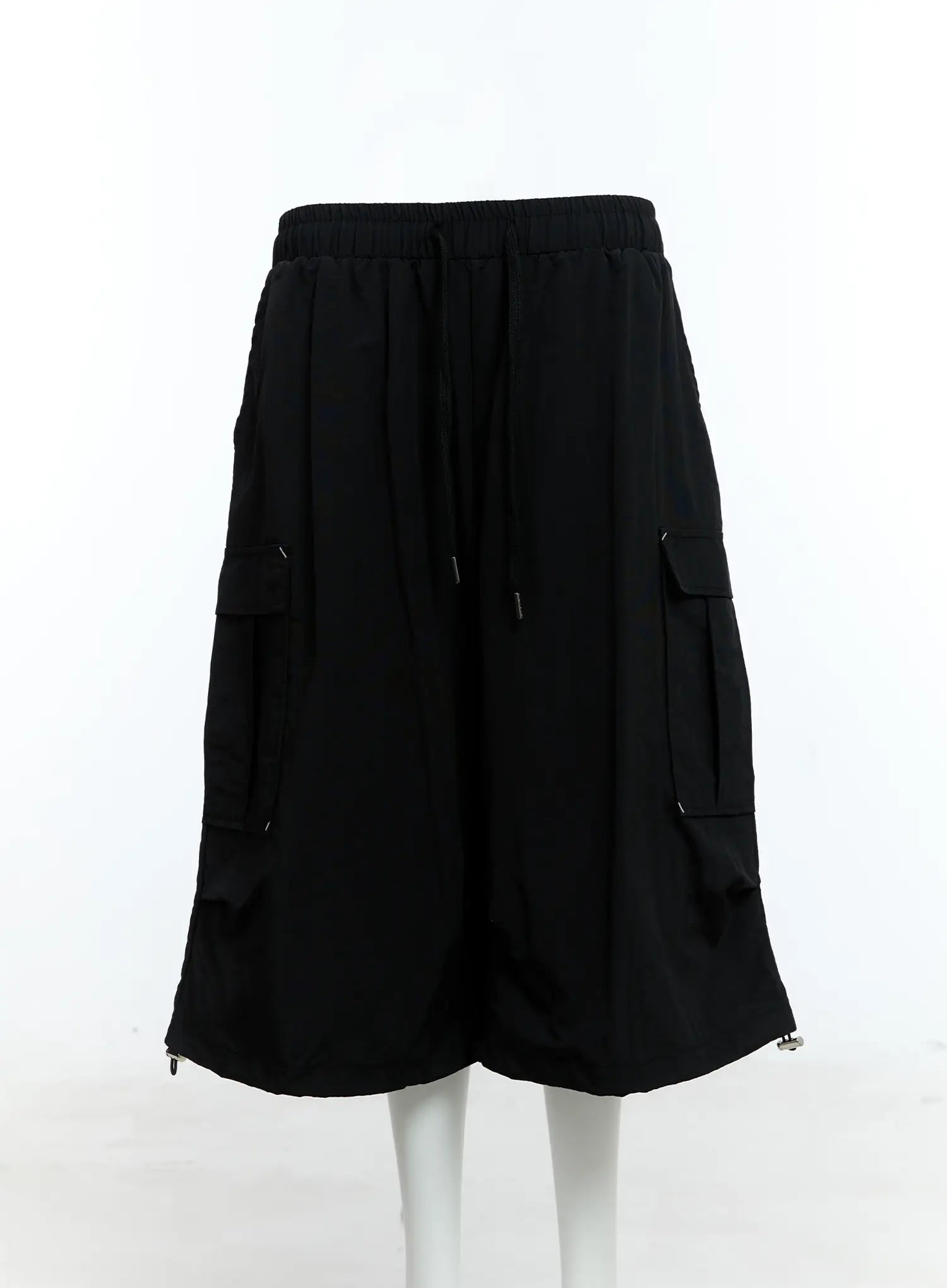 Men's Nylon Cargo Bermuda Shorts IG512