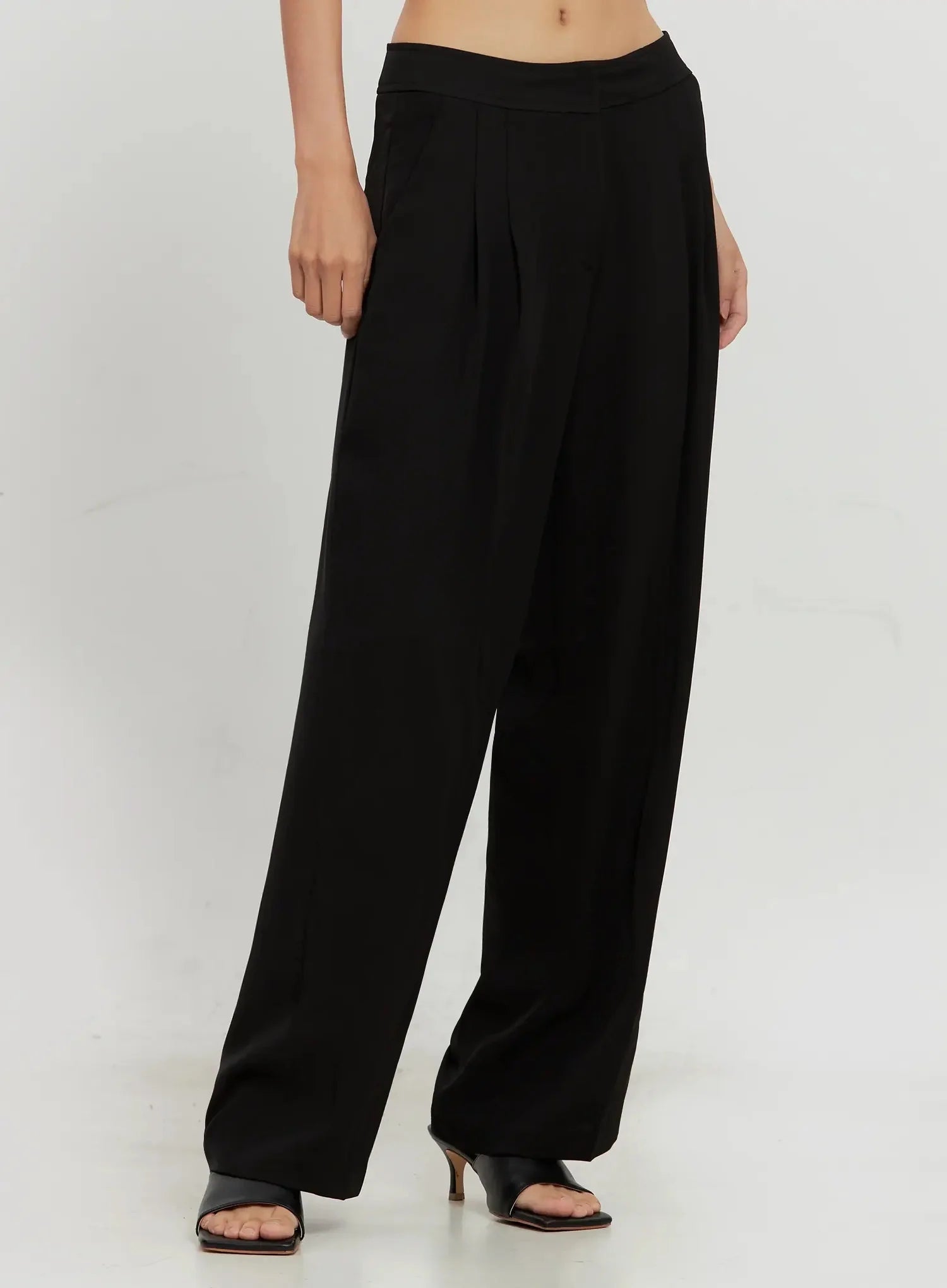 Chic Pintuck Wide-Leg Slacks IS516