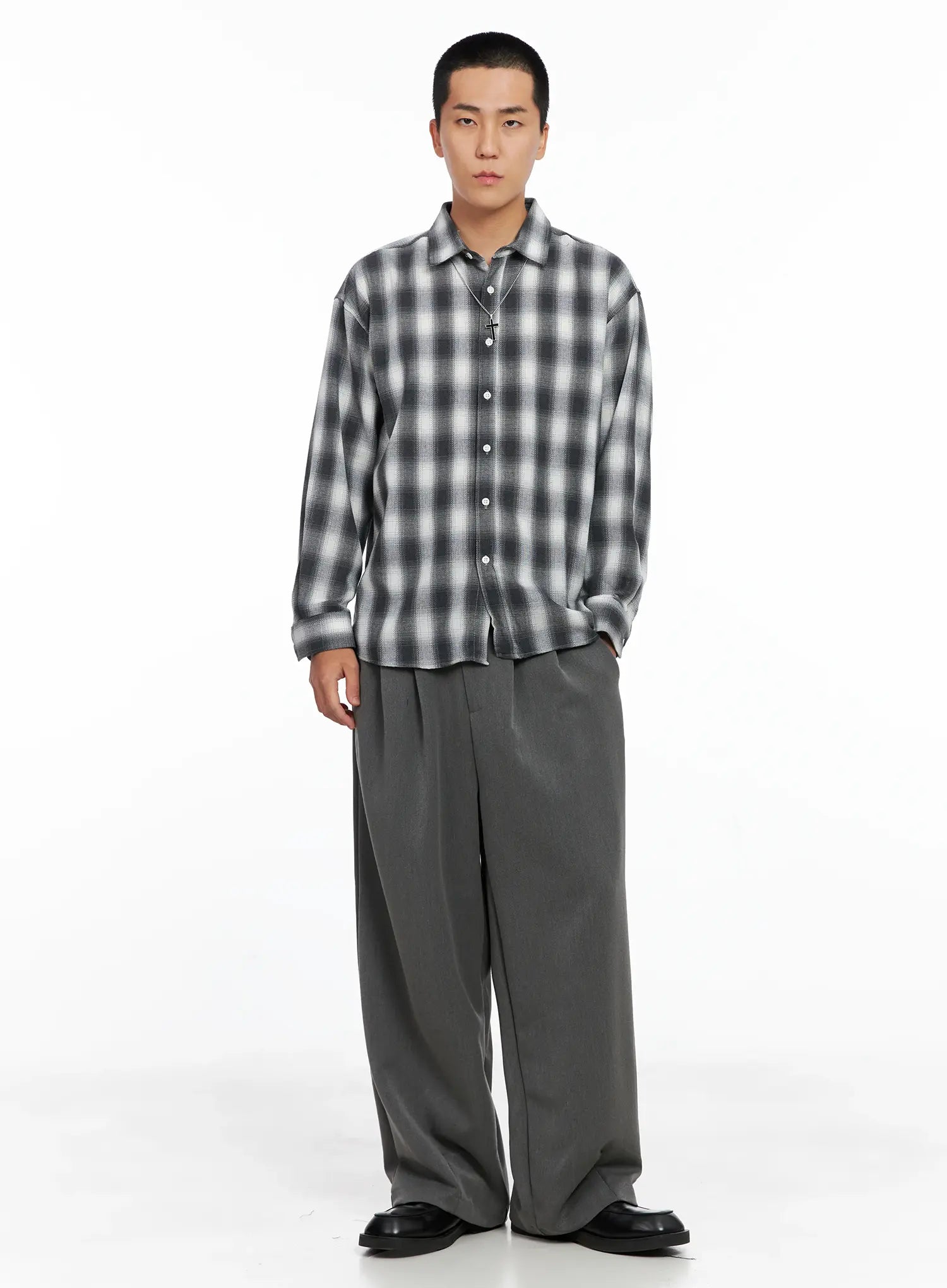 Men's Checkered Button-Up Shirt IS502