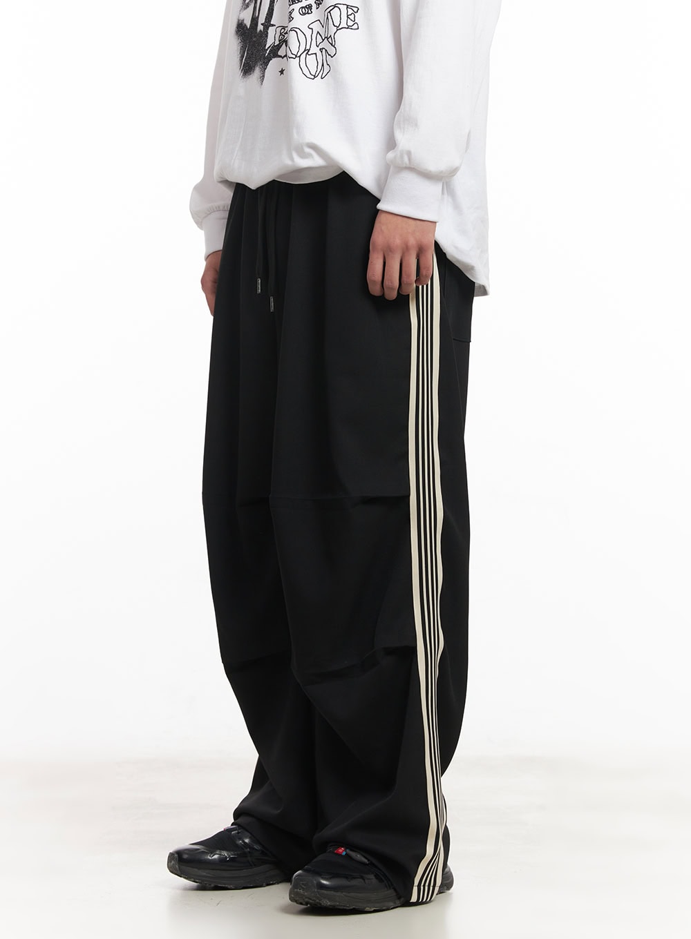 Men's Wide-Fit Striped Sweatpants IM517