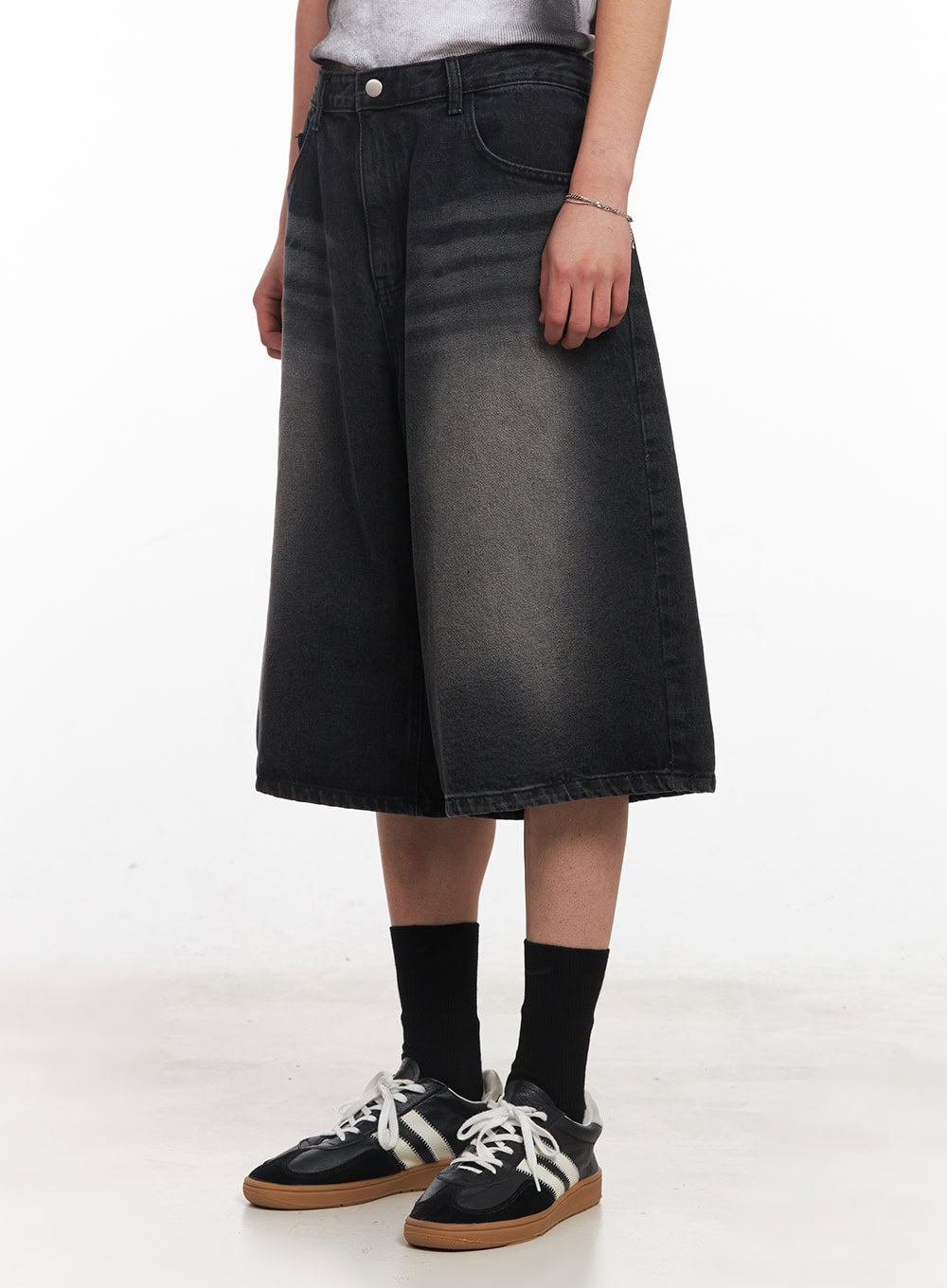 Men's Washed Relaxed-Fit Jorts IY505