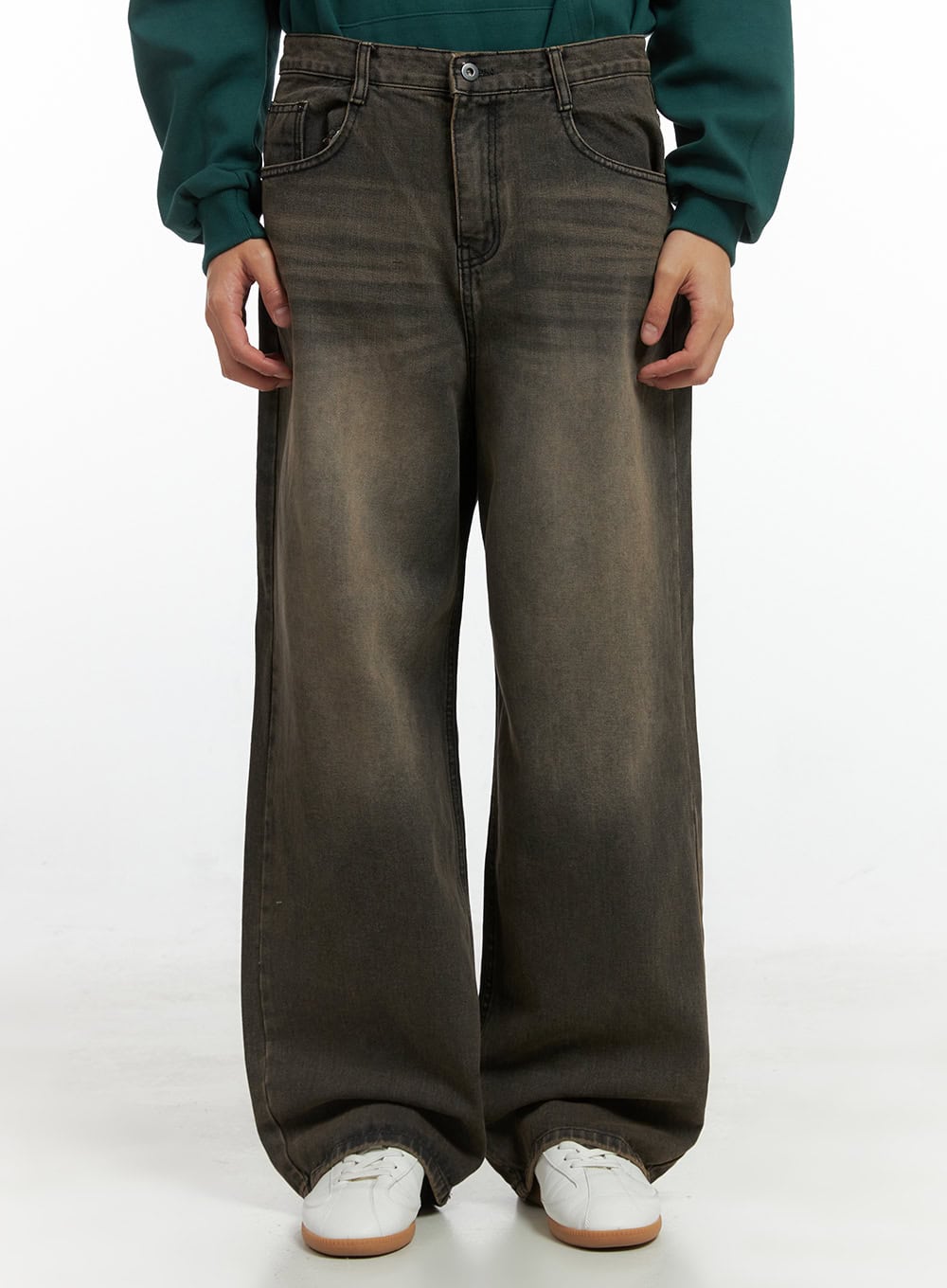 Men's Straight Fit Washed Denim Jeans IO402