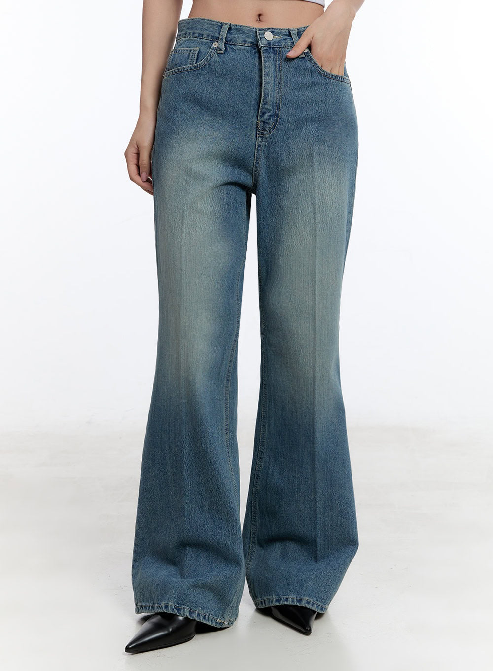 Aliya Washed Bootcut Jeans IU503