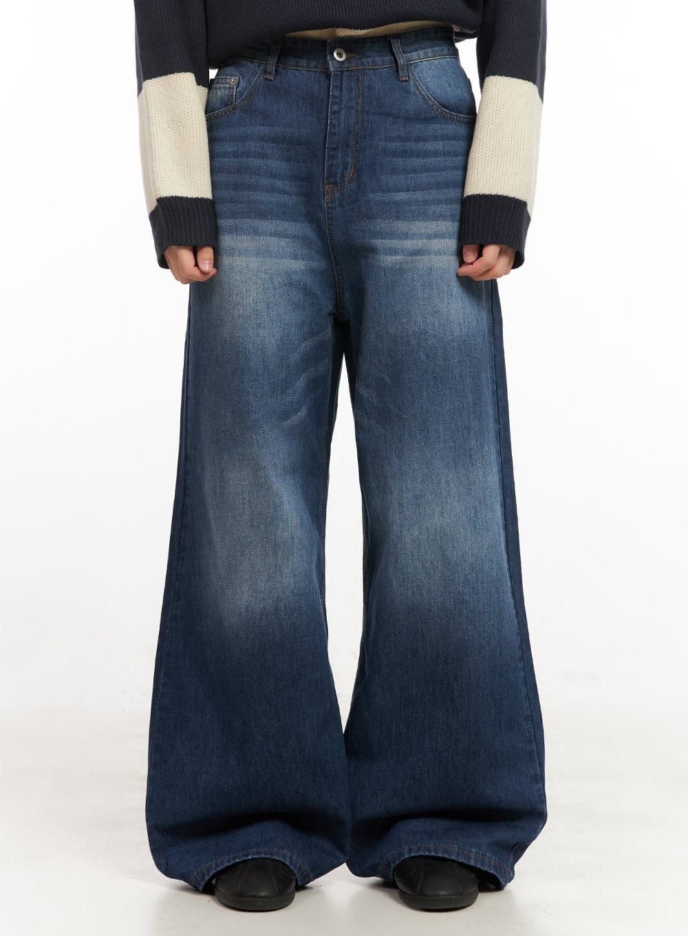 Men's Washed Relaxed-Fit Jeans (Blue) IJ517