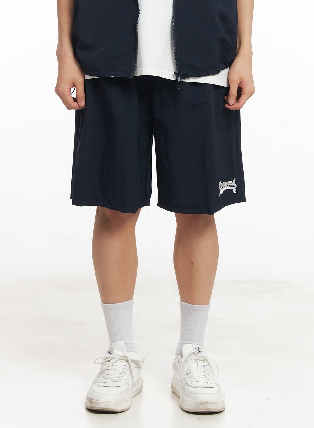 Men's New York Graphic Wide-Fit Shorts IA518