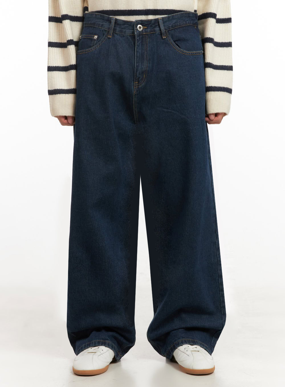 Men's Wide-Fit Solid Denim Jeans ID431