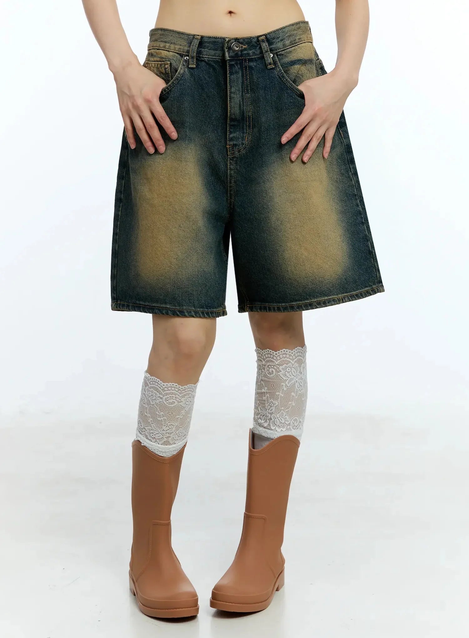 Vintage Washed Wide-Fit Jorts IU523