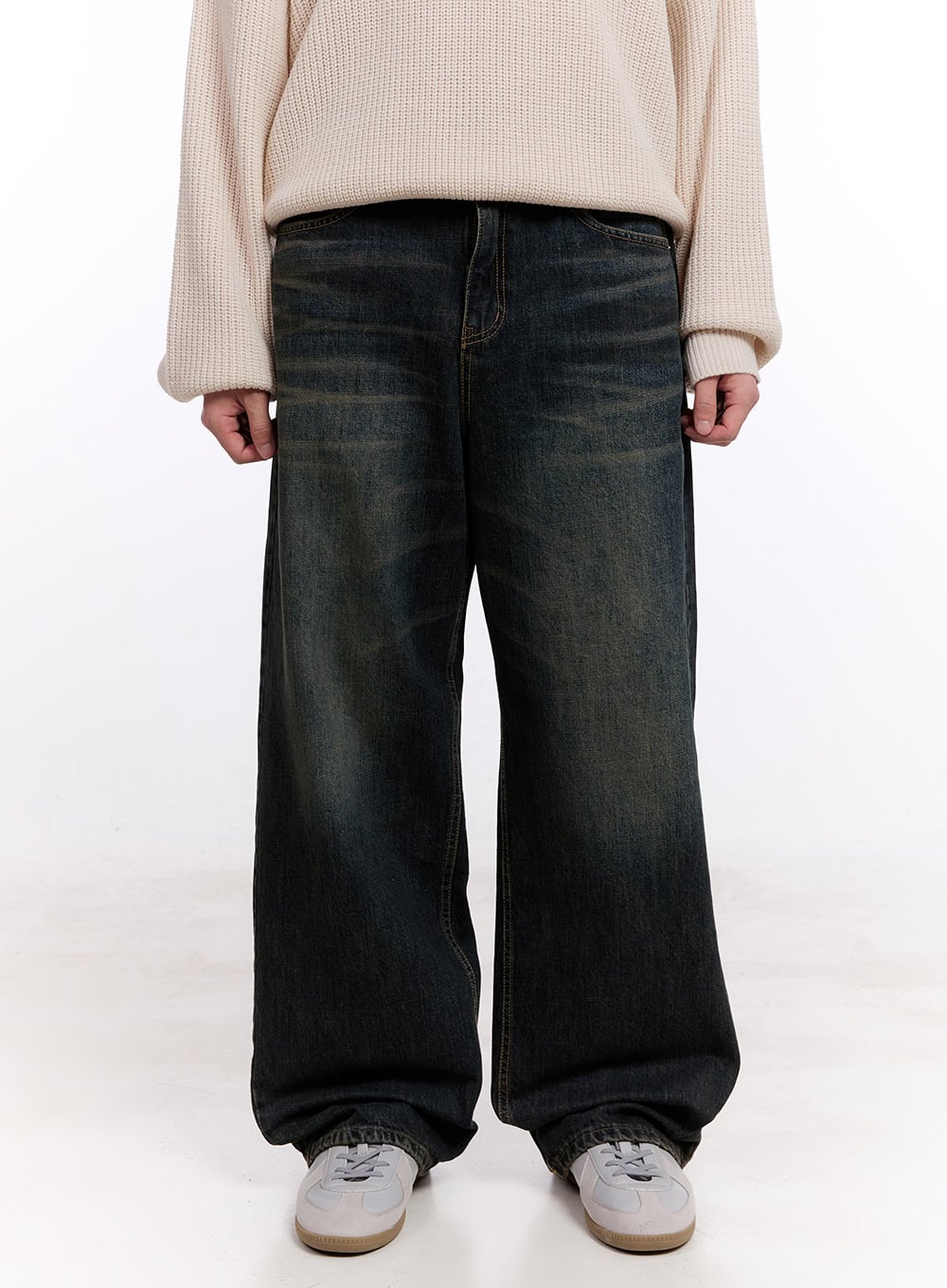 Men's Washed Relaxed-Fit Jeans IM512