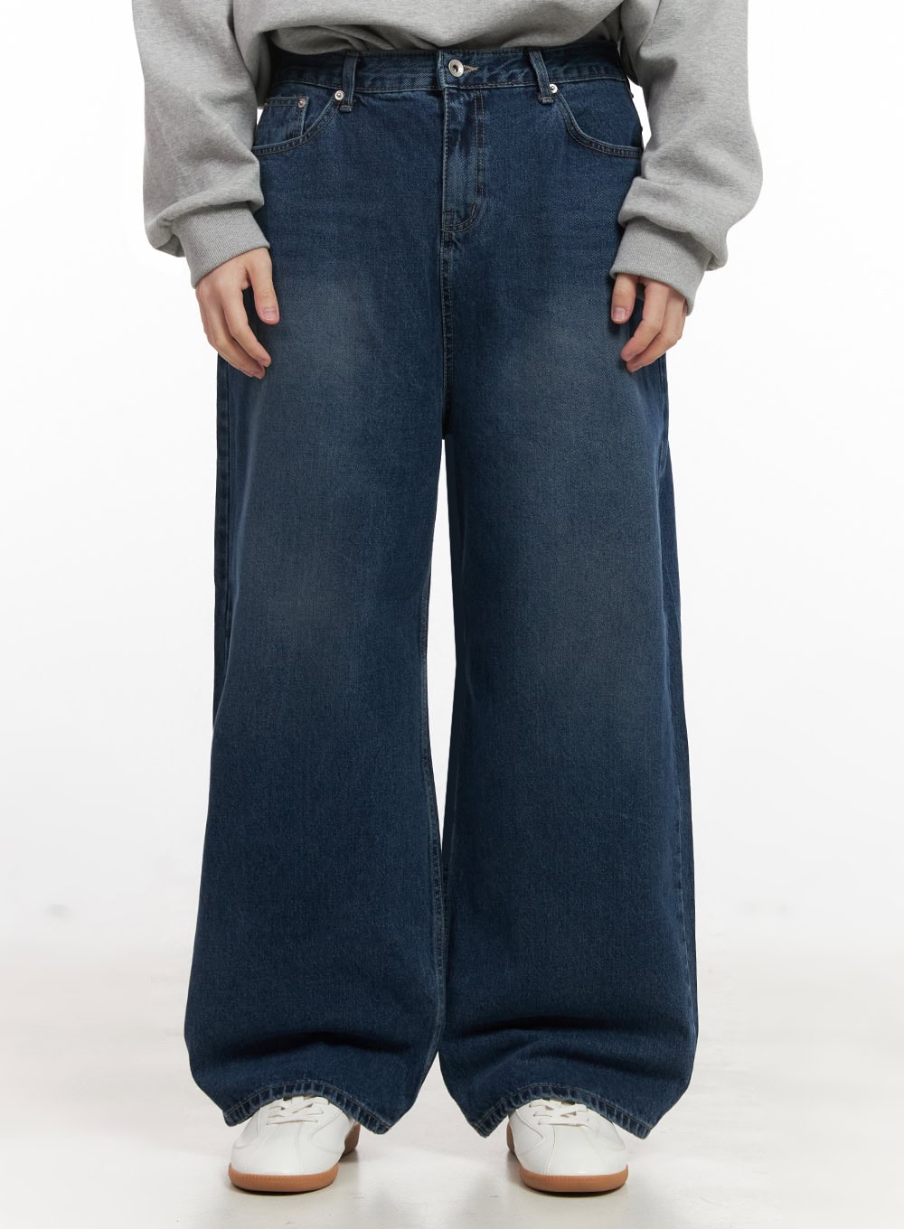 Men's Washed Wide-Fit Denim Jeans IJ517